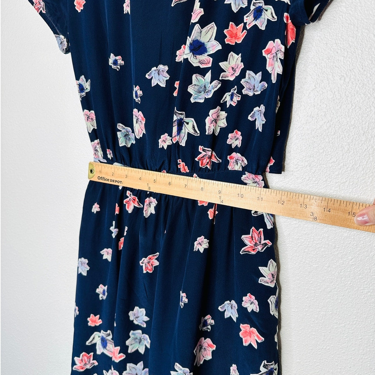 Club Monaco Ruth 100% Silk Navy Floral Open Back Dress pink blue 00