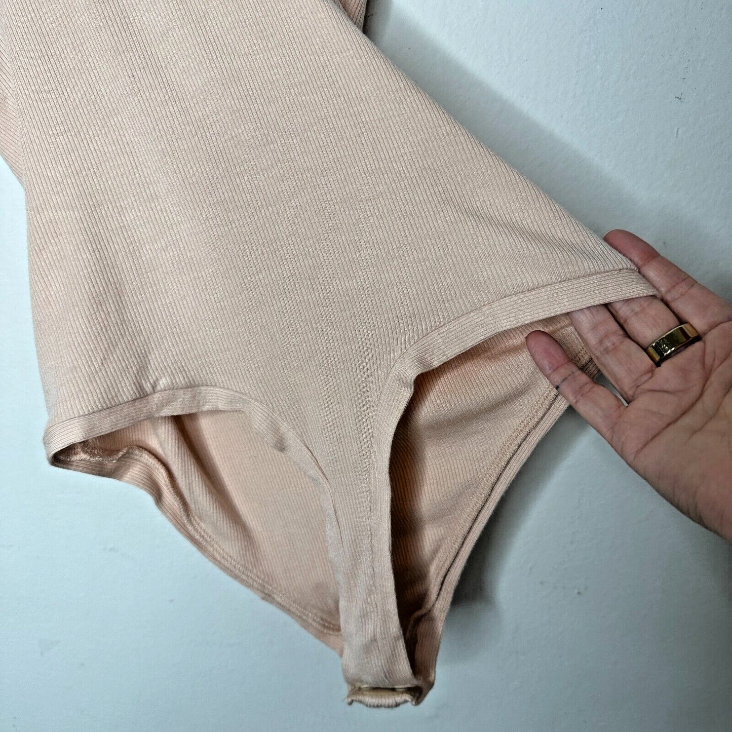 Alix NYC Tan Allen Asymetrical Scoop Neckline Sleeveless Ribbed Knit Bodysuit SM