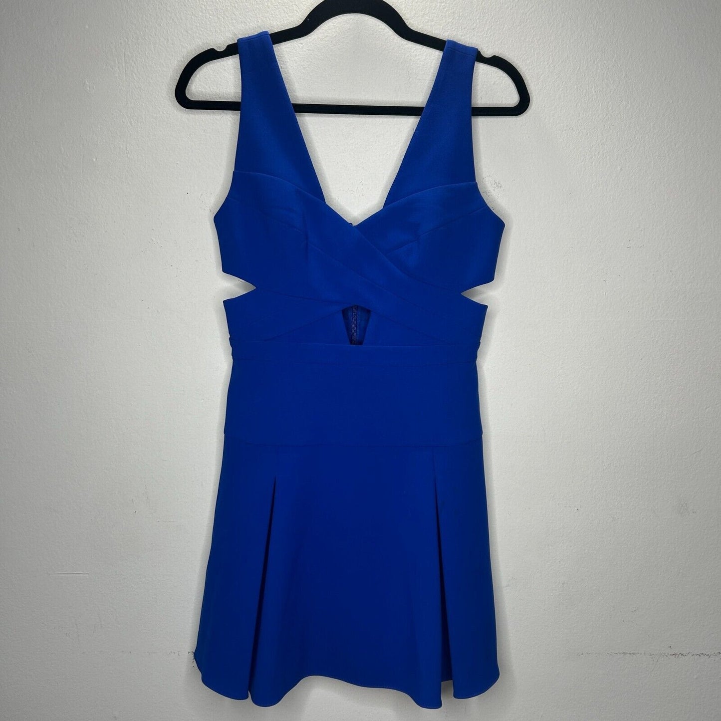NWOT BCBGMAXAZRIA Royal Blue Harlie Criss-Cross Keyhole Front Pleated Mini Dress