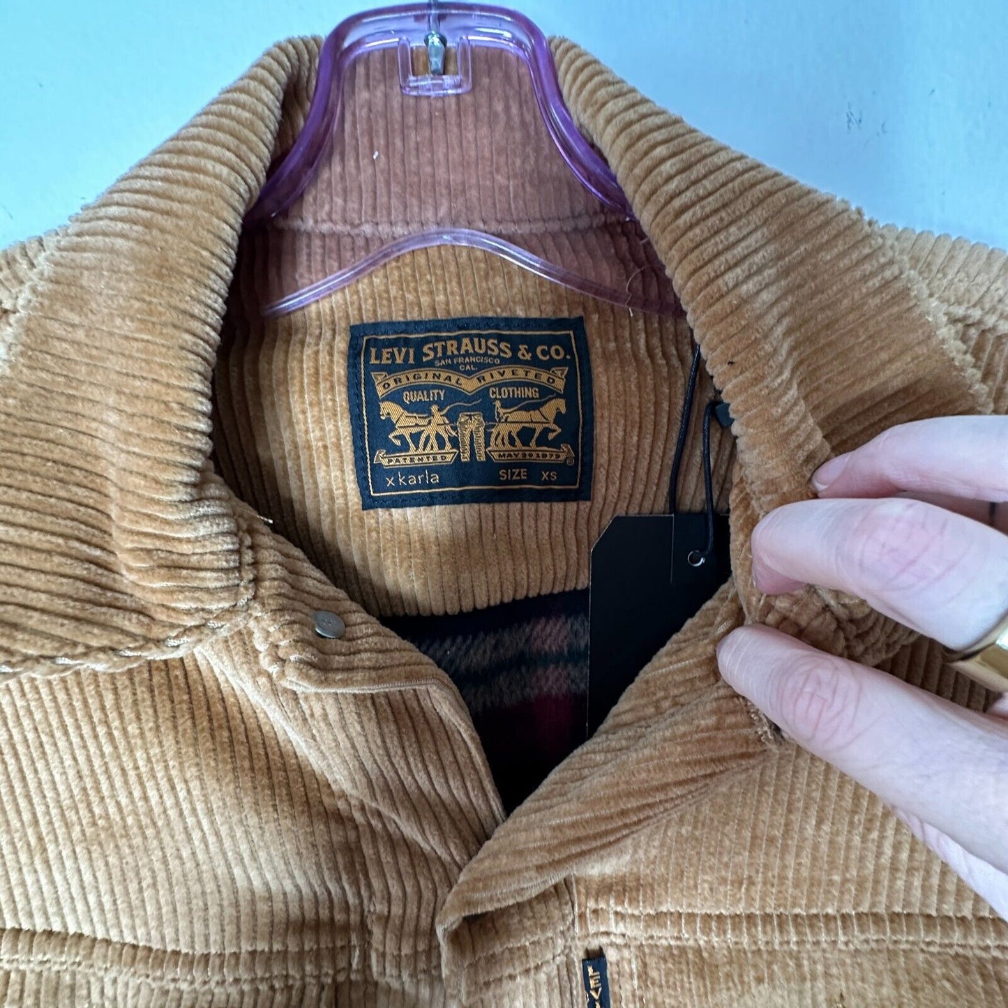 NWT Levis Karla Camel Tan Fringed Corduroy Long Trucker Button-Front Jacket XS