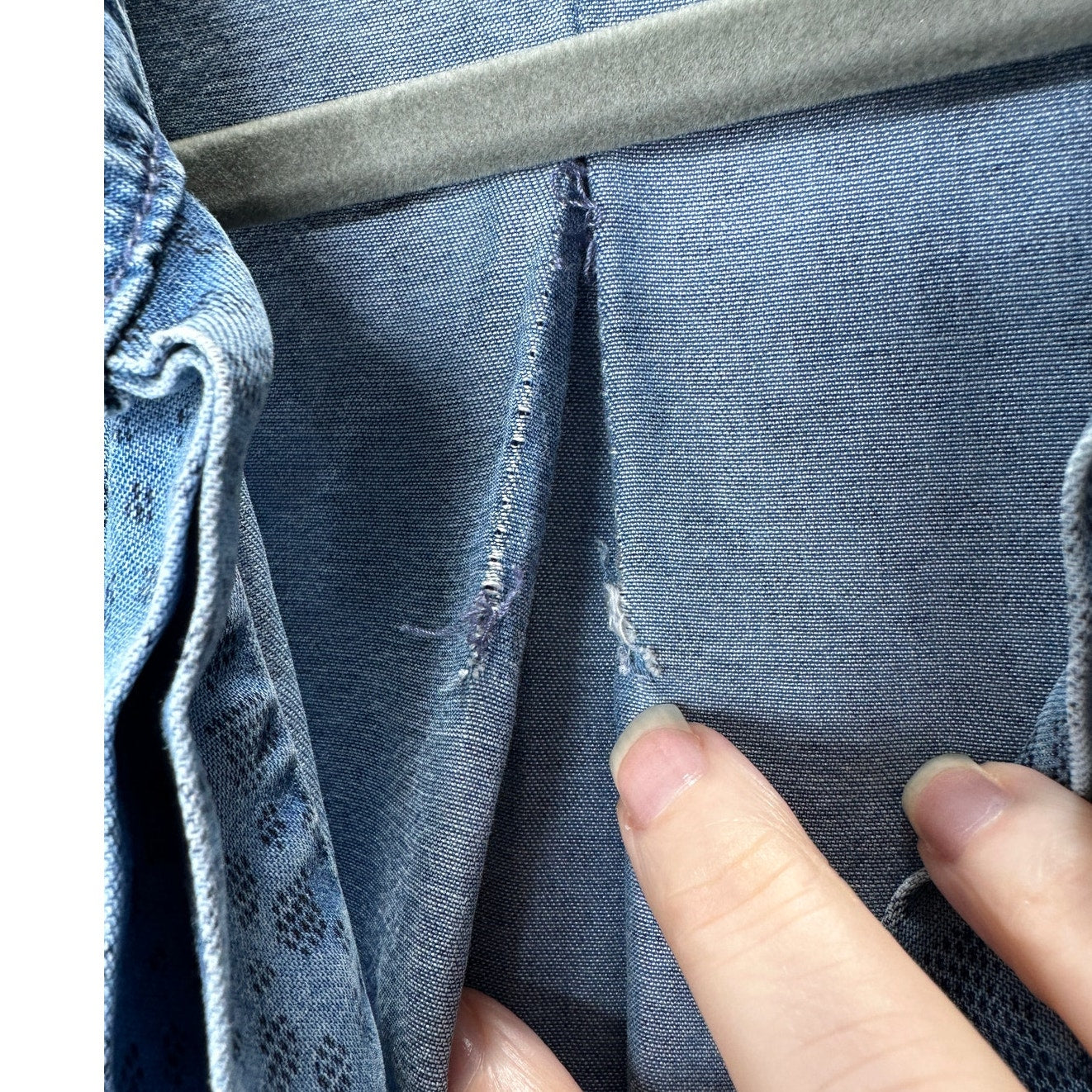 Cloth & Stone Denim Blue Animal Print Button Collared Shirt S