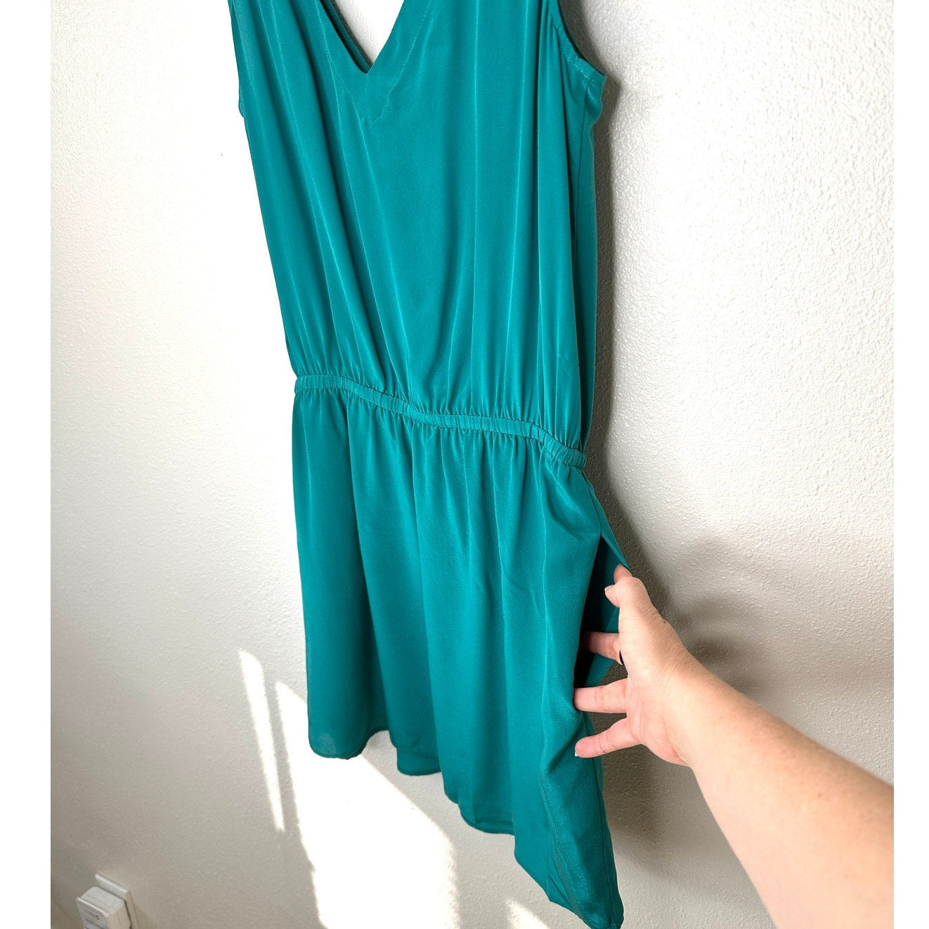 NWT Lavender Brown Jade Teal V-Neck Satin Faux Wrap Dress M