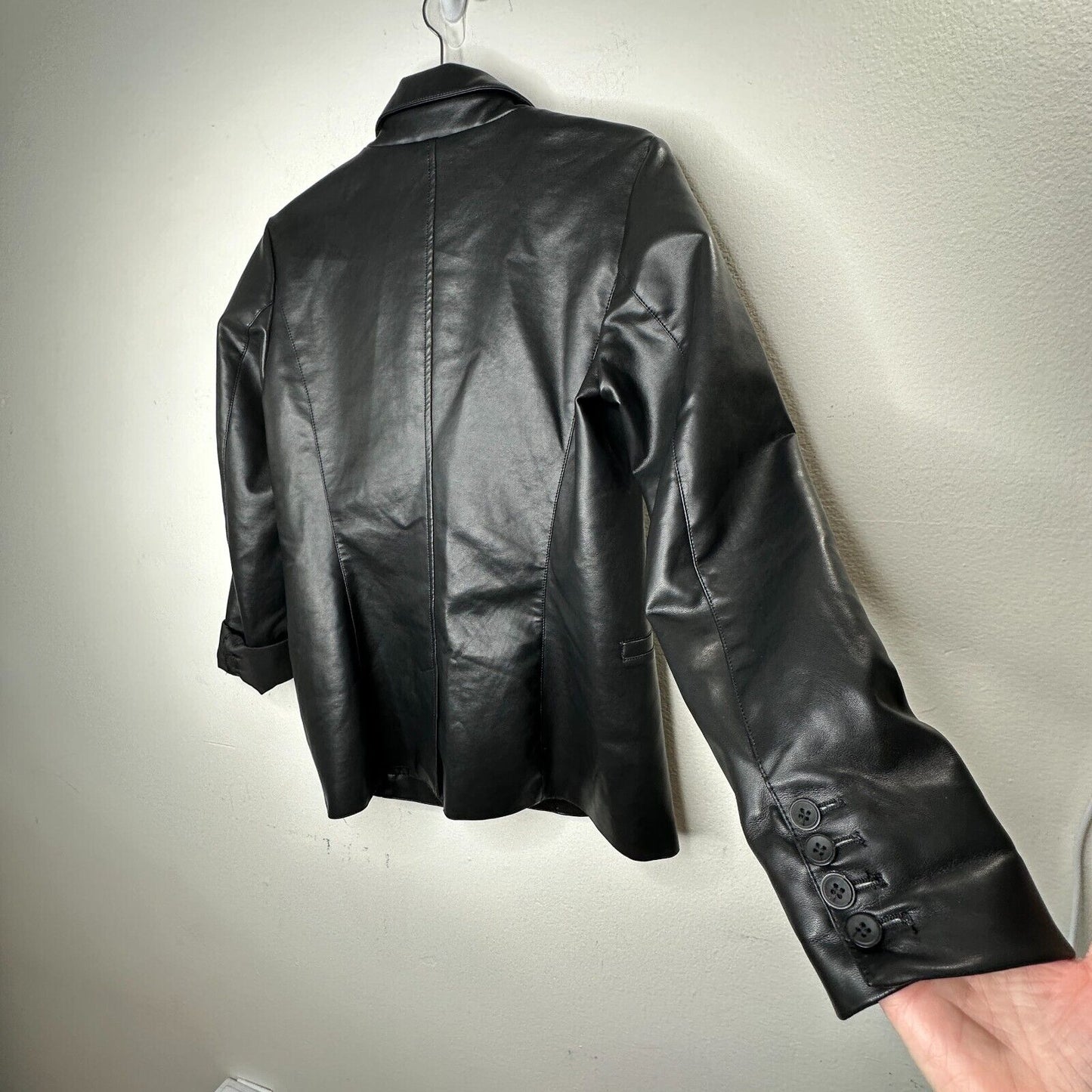 Black Leatherette 2-Button Narrow Lapel Welt Pockets Button Sleeve Blazer Medium