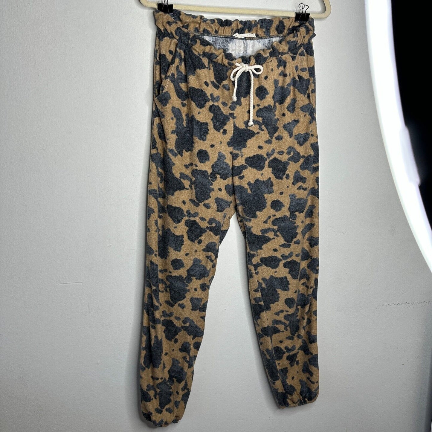 Entro Muted Tan and Black Cheetah Print Drawstring Jogger Pants With Pockets L