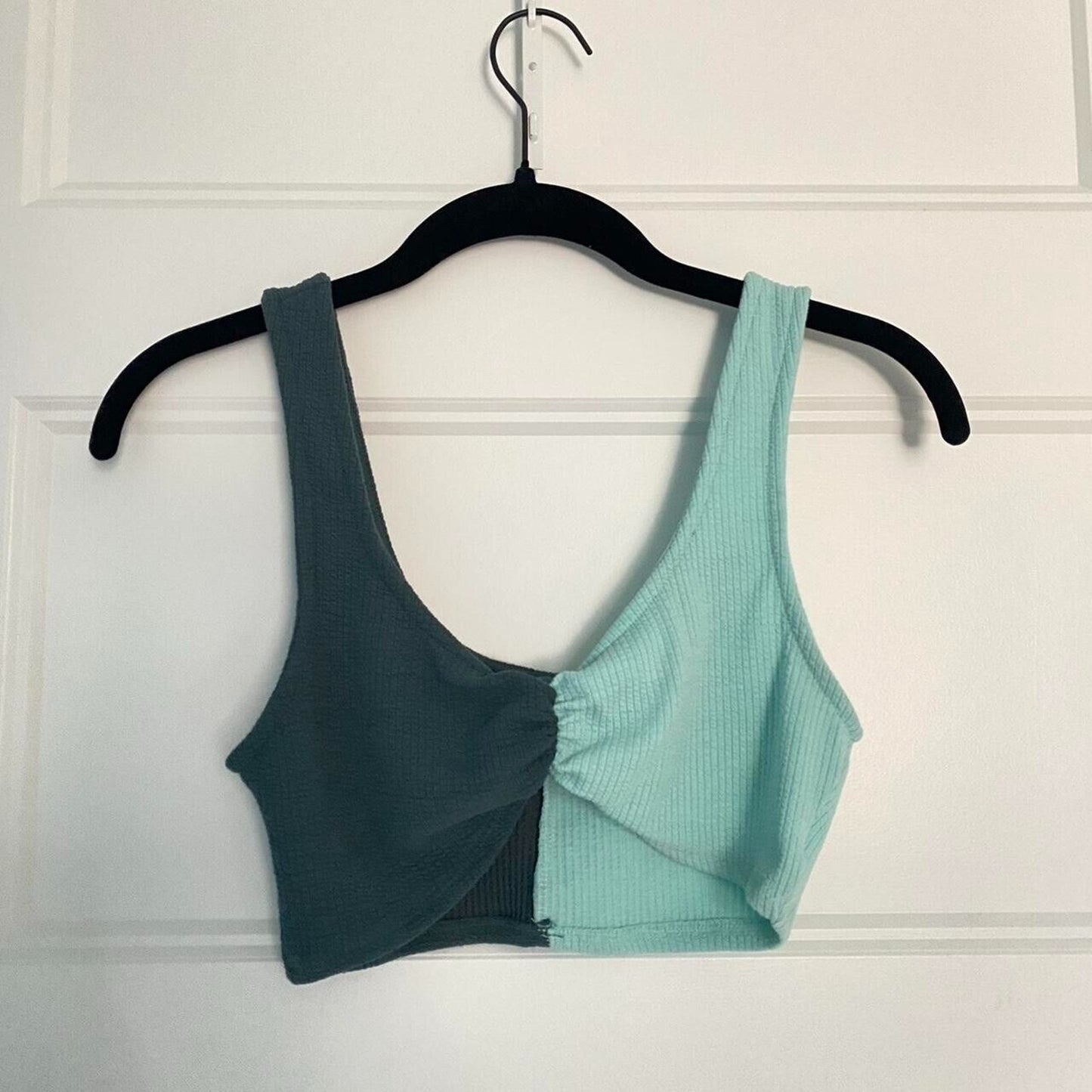 NWT Teal & Black Color Block Front Ruche Stretch Scoop Neck Crop Bralette M