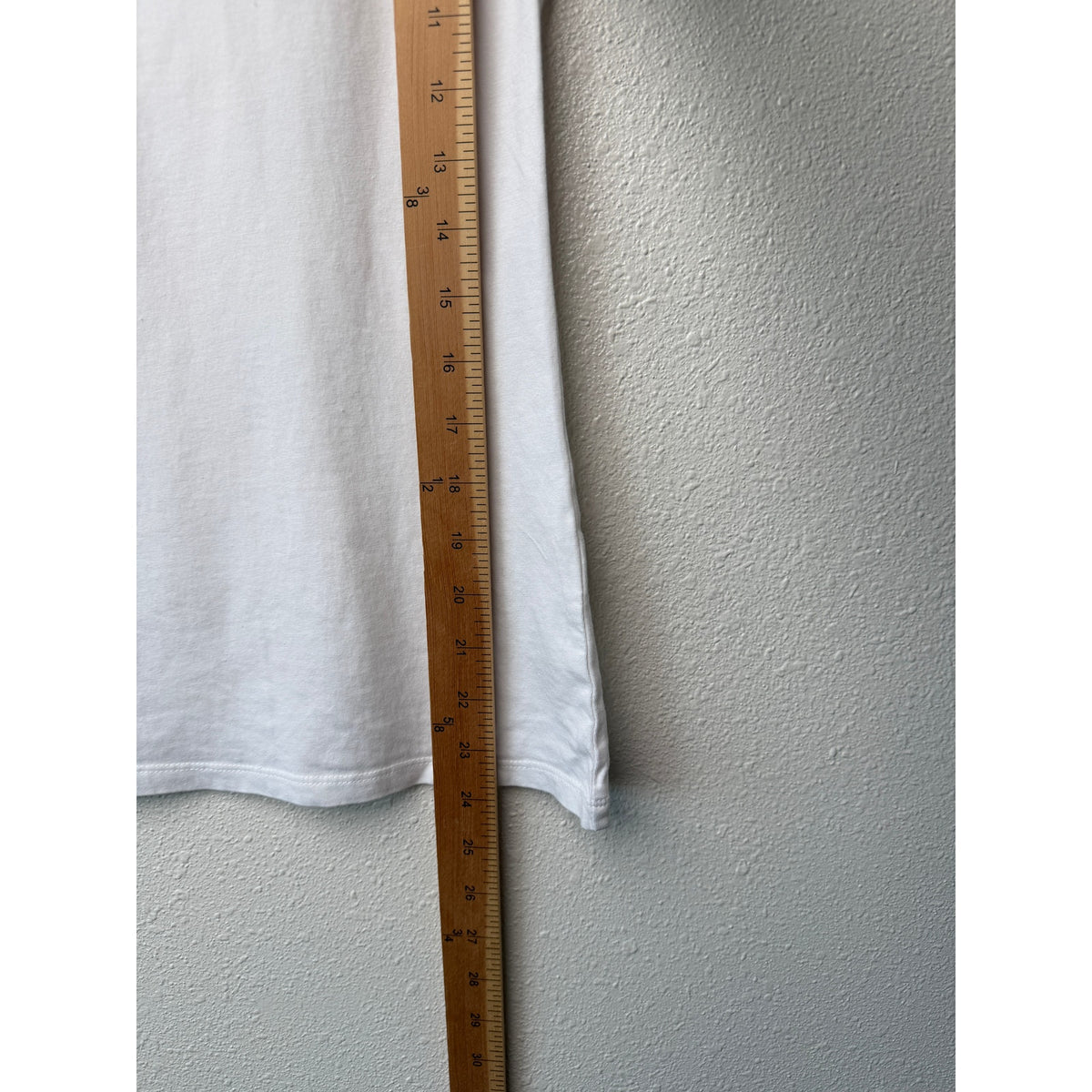 Premium Women White Bee Graphic Tee Women's S