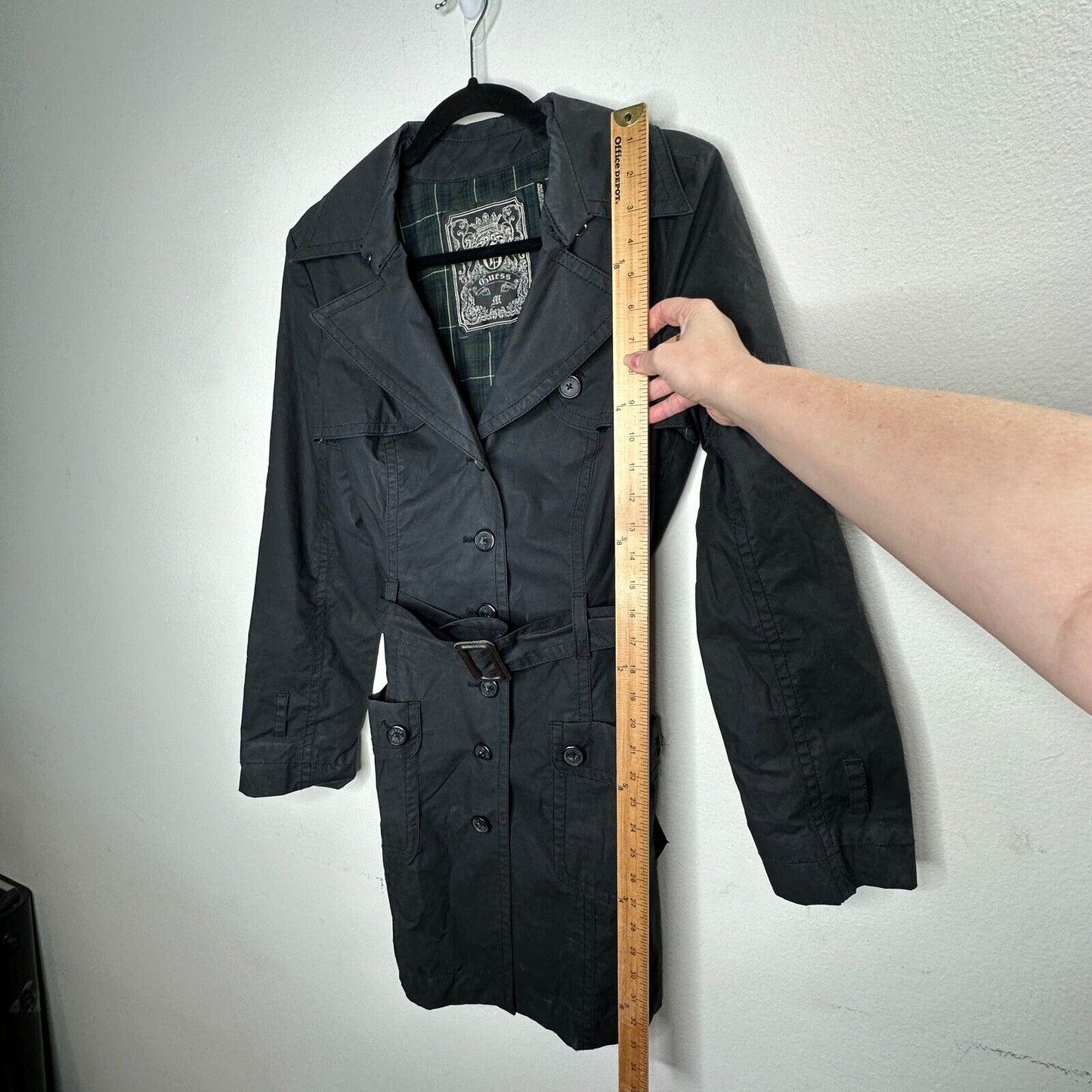 Guess Black Button Down Belted Trench Coat Navy and Green Plaid Interior M