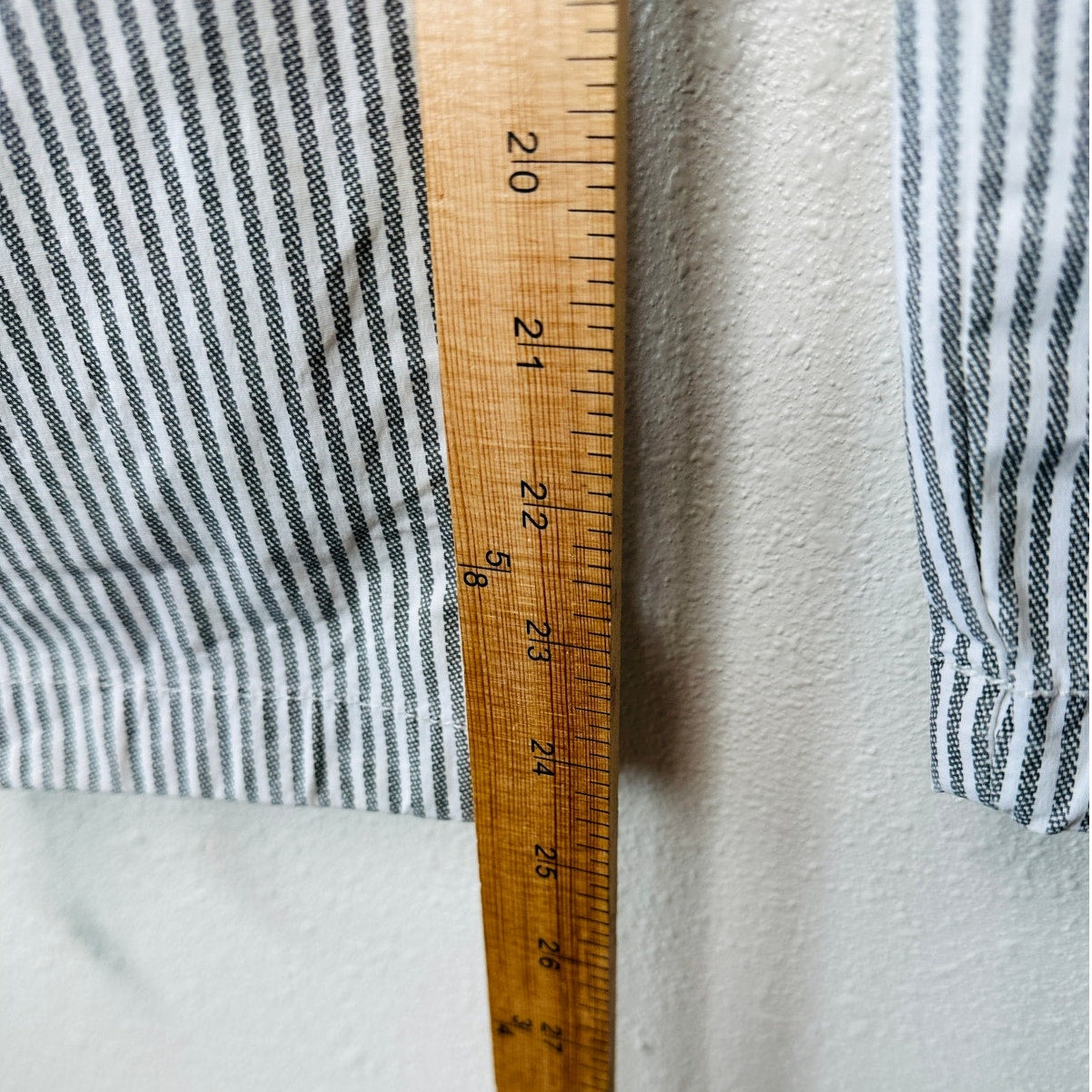 Sanctuary White & Gray Striped Cropped Utility Trouser Pant Cinched Ankle 27