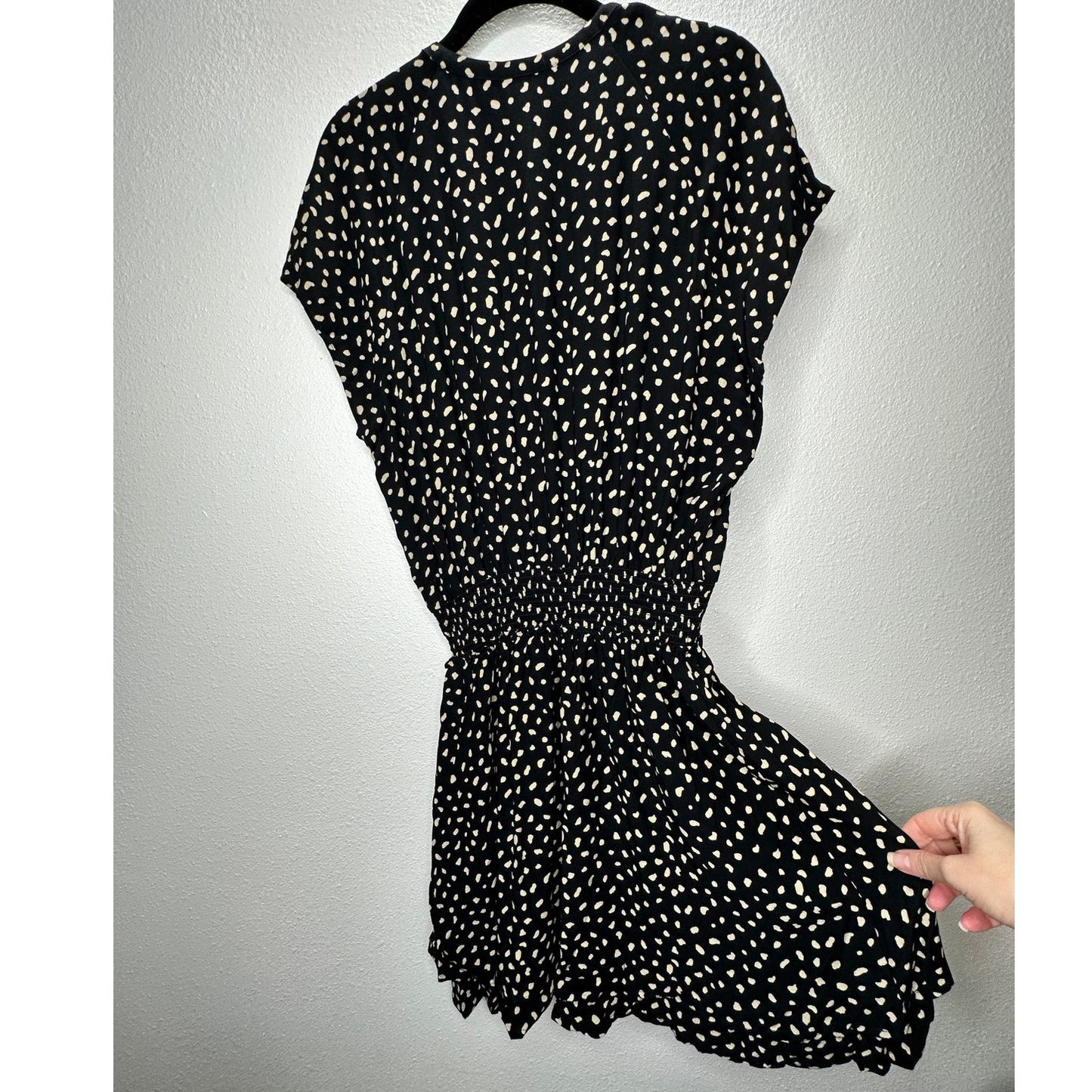 Rails Karla Black & Ivory Printed Smocked Waist Cap Sleeve Dress M