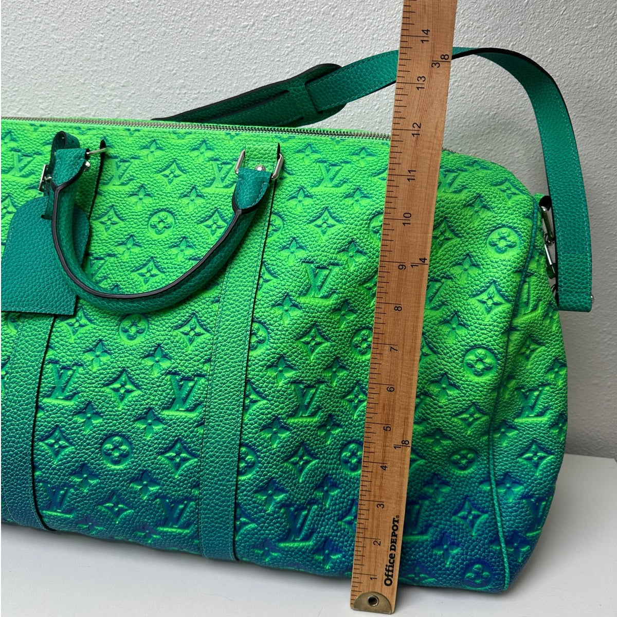 NWOT LV Keepall Bandouliere 50 Taurillon Virgil Abloh 2022