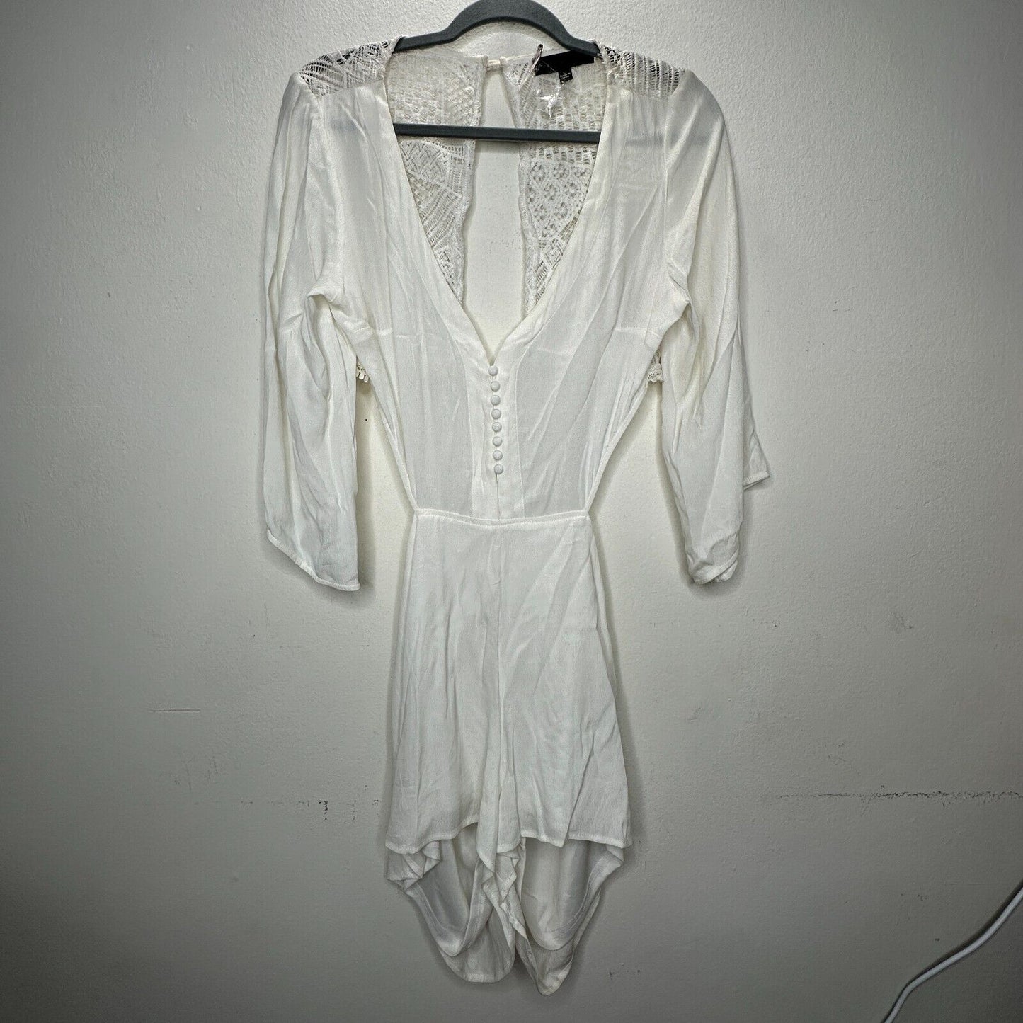 Dance & Marvel Ivory 3/4 Sleeve Front Deep V Button Open Back Crochet Romper L