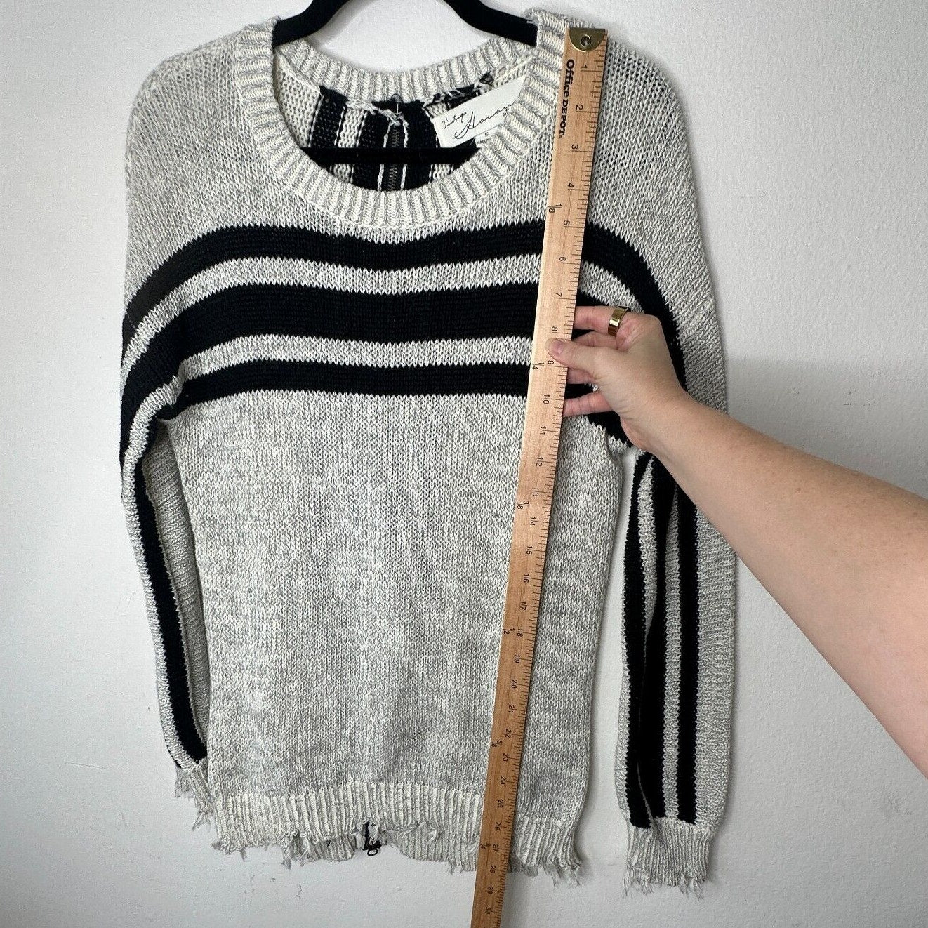 Havana Gray Black Stripe Distressed Long Sleeve Round Neck Sweater Zip Back SM