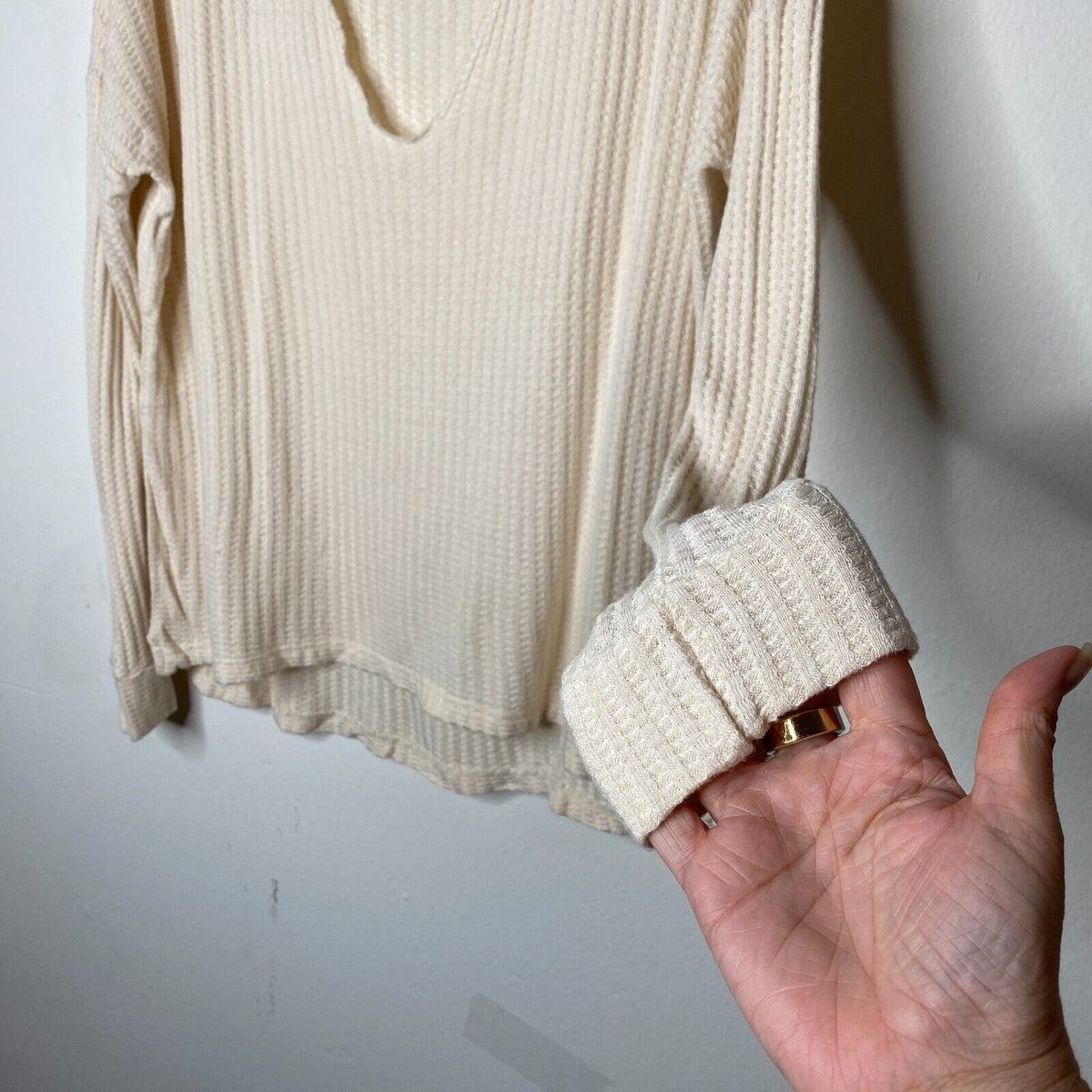 Chaser Vintage Cream Thermal Raw Split Neck Long Sleeve Soft Stretchy Top S