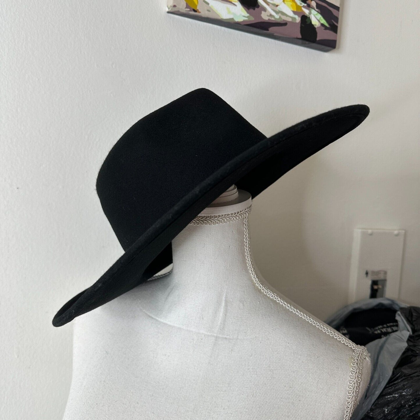 NWOT Sturdy Black Teardrop Round Wide Brim Wool Fedora Unisex