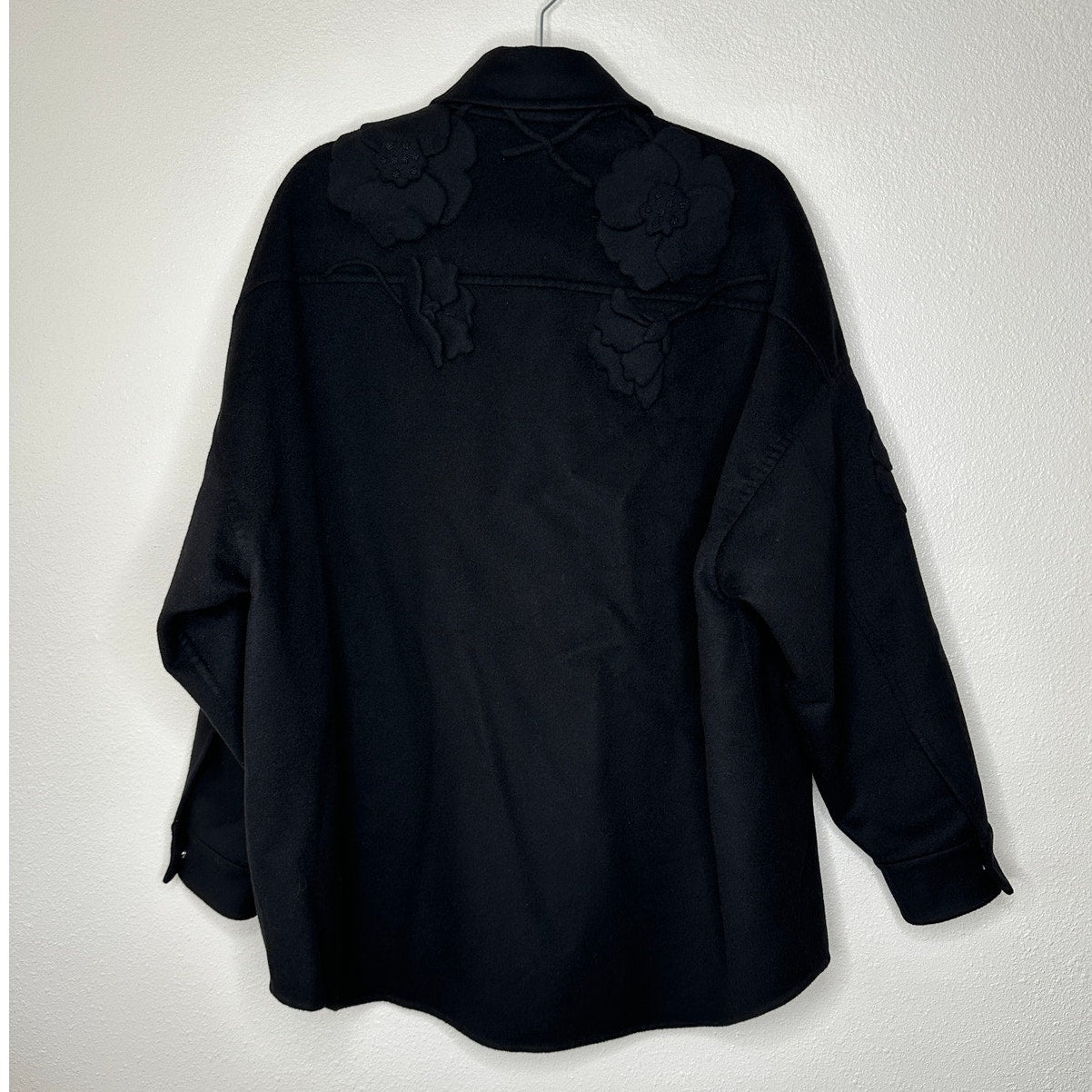 Valentino Garavani Black Wool-Cashmere Floral Applique Jacket