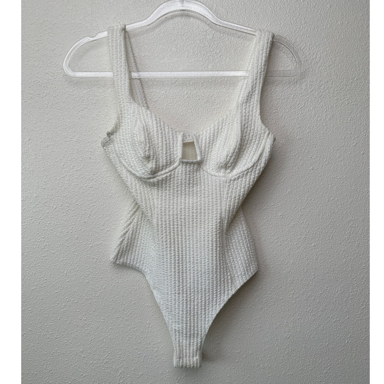 ASTR The Label Off White Textured Seersucker Bodysuit XS