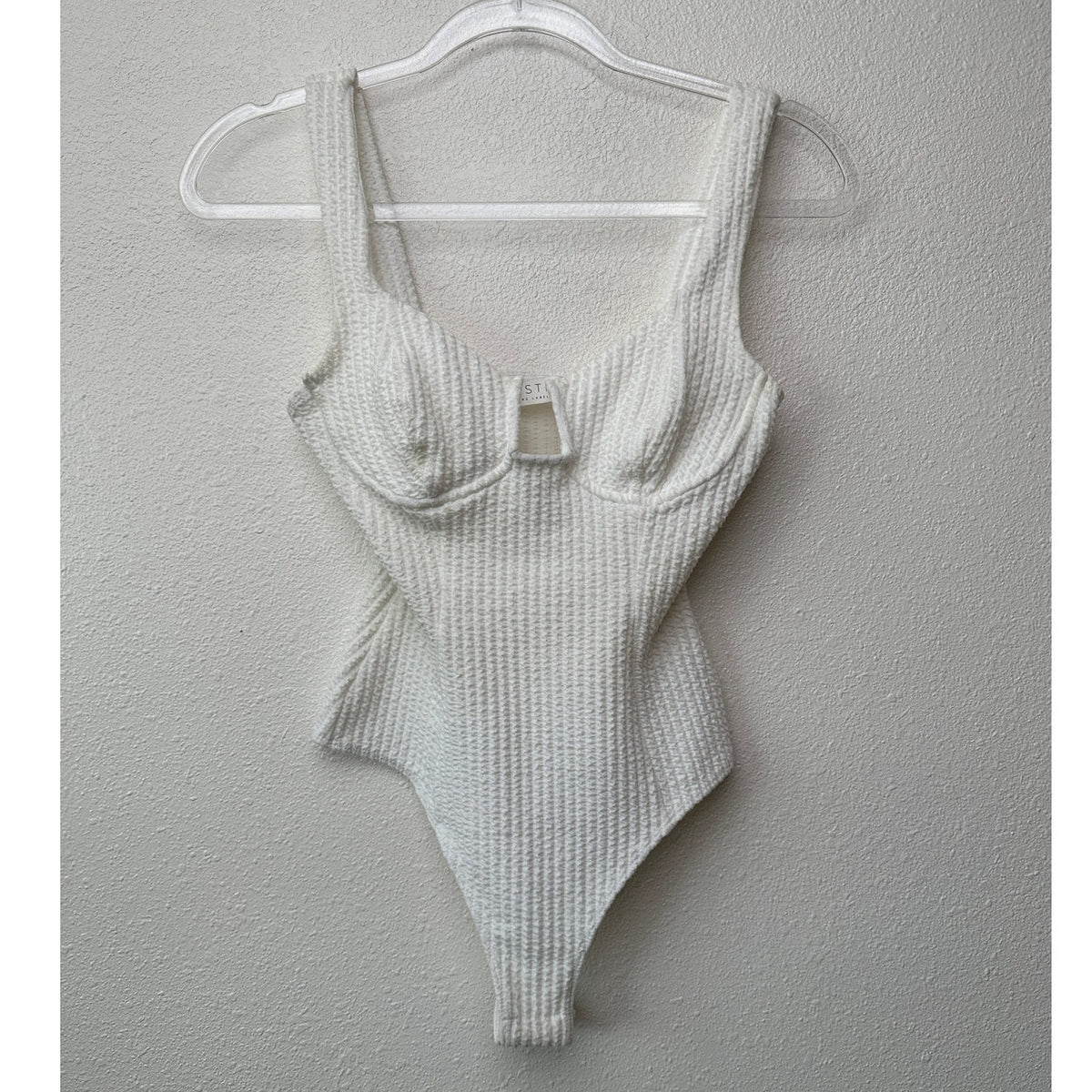 ASTR The Label Off White Textured Seersucker Bodysuit XS