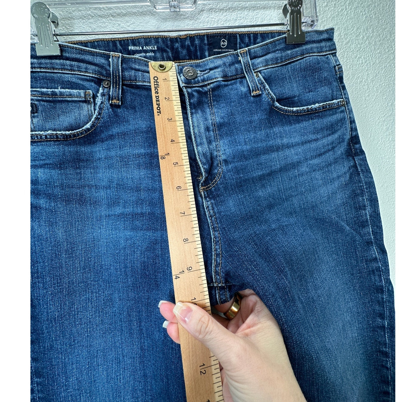 AG Medium Wash Whiskered Prima Ankle Cigarette Ankle Jeans 31