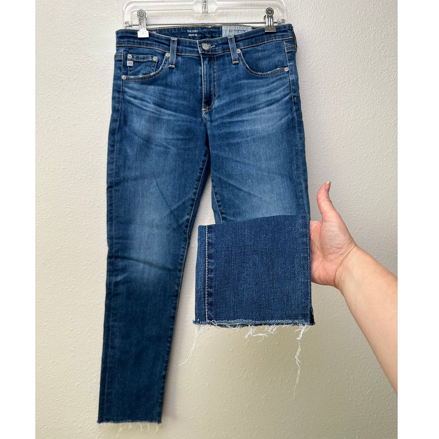 AG women’s The Stilt cigarette leg jeans medium wash US 29 raw hem