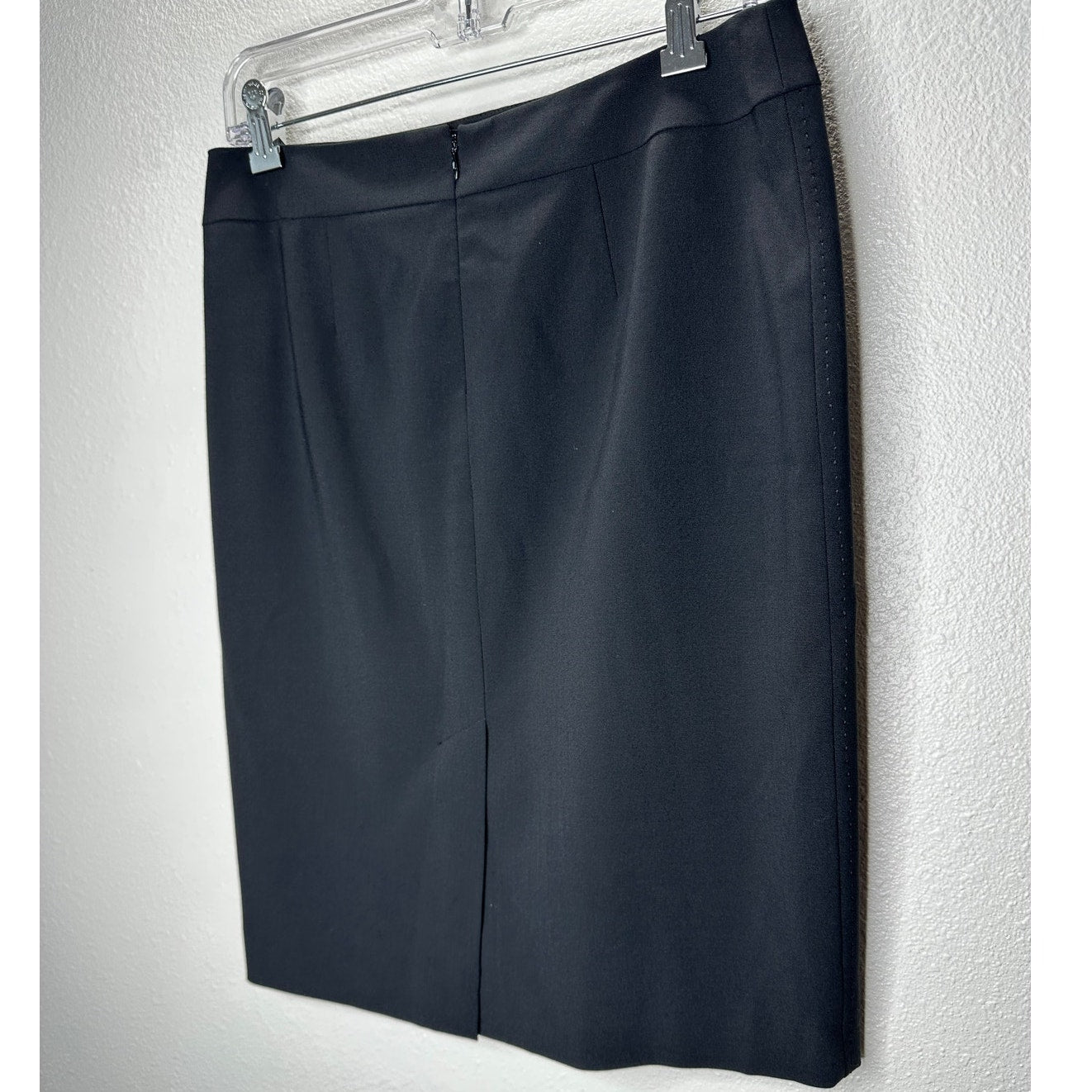 Elie Tahari Black Lined Back Zip & Split Pencil Skirt 6