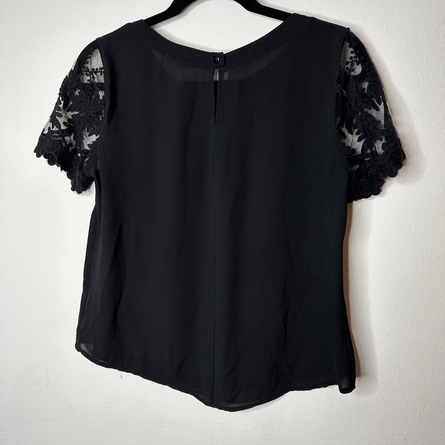 Lush Black Sheer Mesh Floral Lace Short Sleeve Keyhole Button Flowy Blouse M