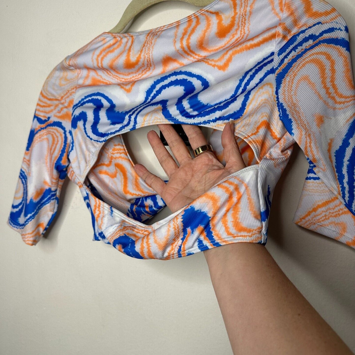 NWT Icon Swim White Blue Orange Sunset Dive Wave Print Twist Front Crop Top Small
