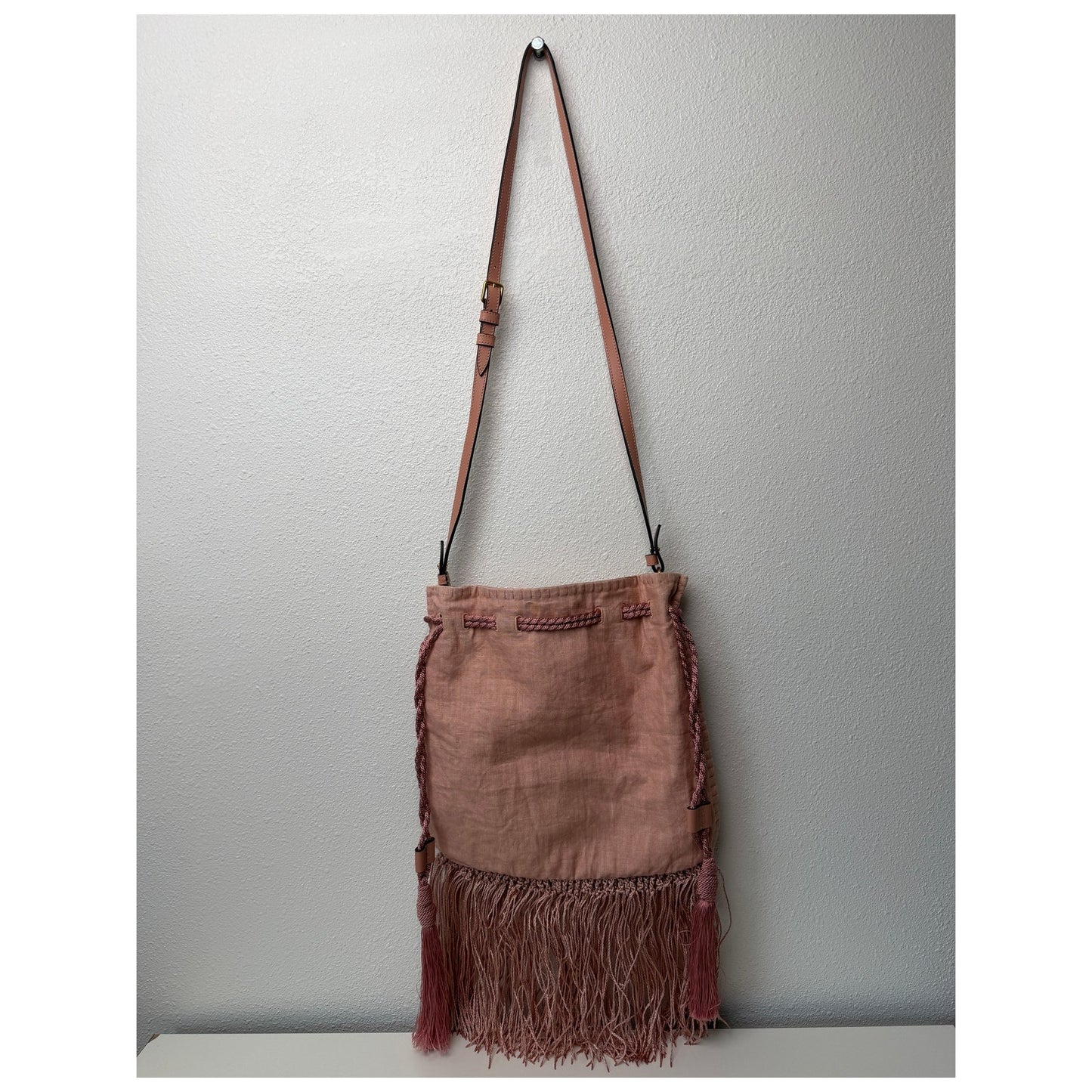 NWOT Valentino Garavani Nellcôte Pink Linen Floral Fringe Crossbody Bag
