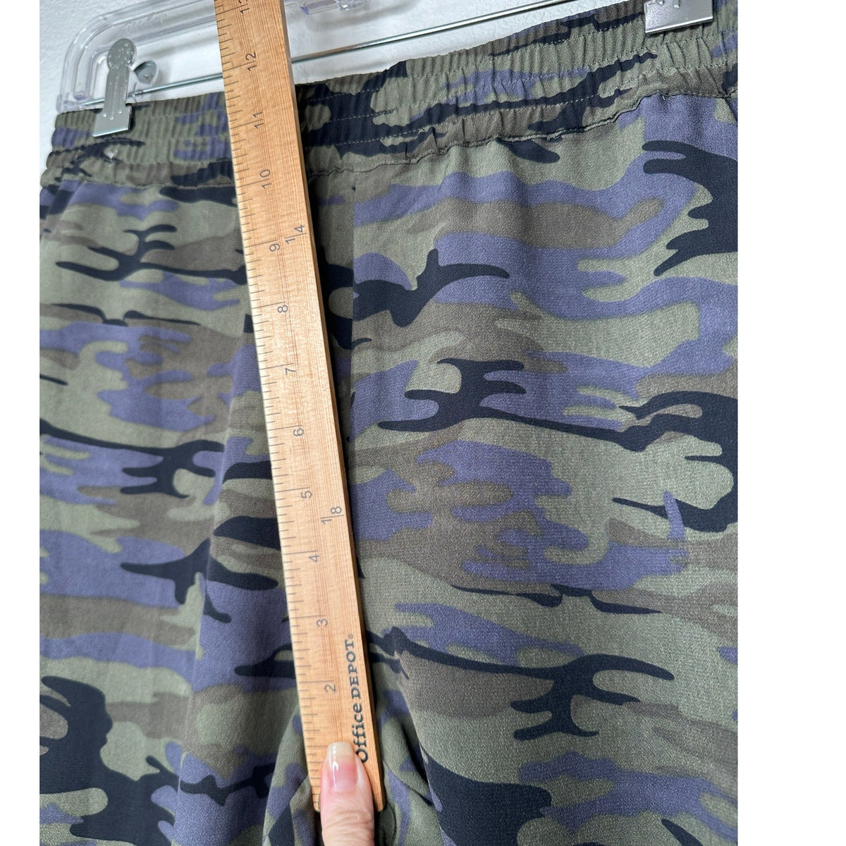 Sanctuary Green Black Blue Camo Print Cinch Waist Banded Joggger S