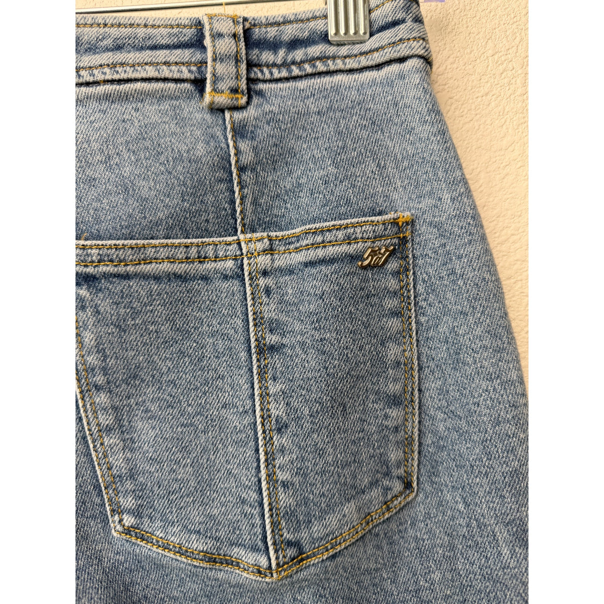 Cinq a Sept Benji Wide Leg Jeans Women US 0 Medium Wash