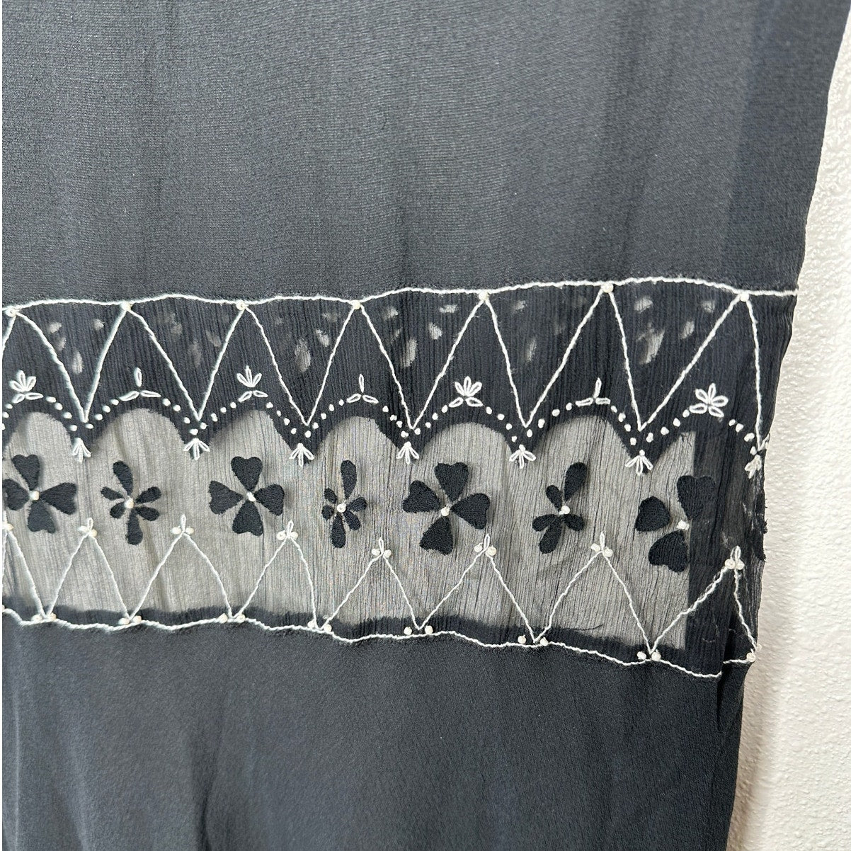 Vintage Max Studio Special Edition Black Ivory Sheer Silk Embroidered Dress S