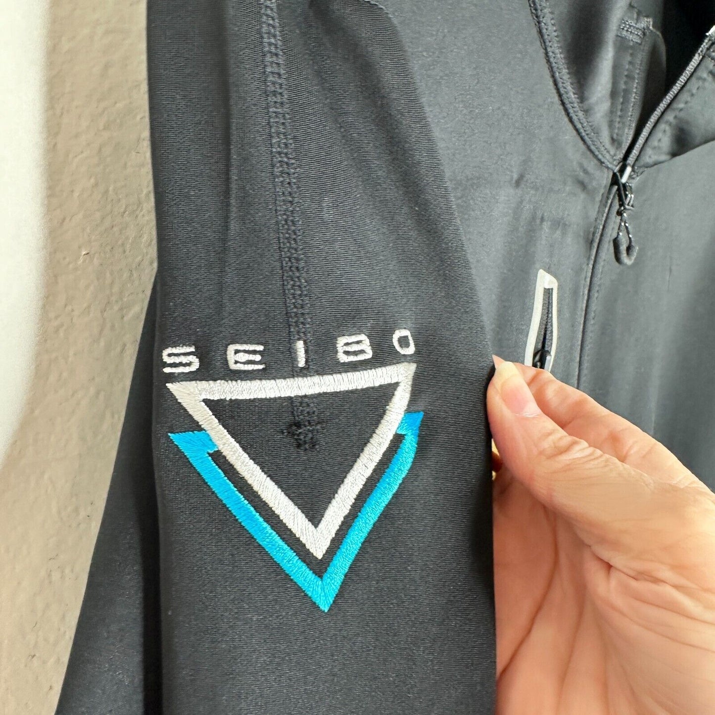 NWT Ogio Men's Black Endurance Fulcrum Running Full Zip Jacket SEIBO Logo M