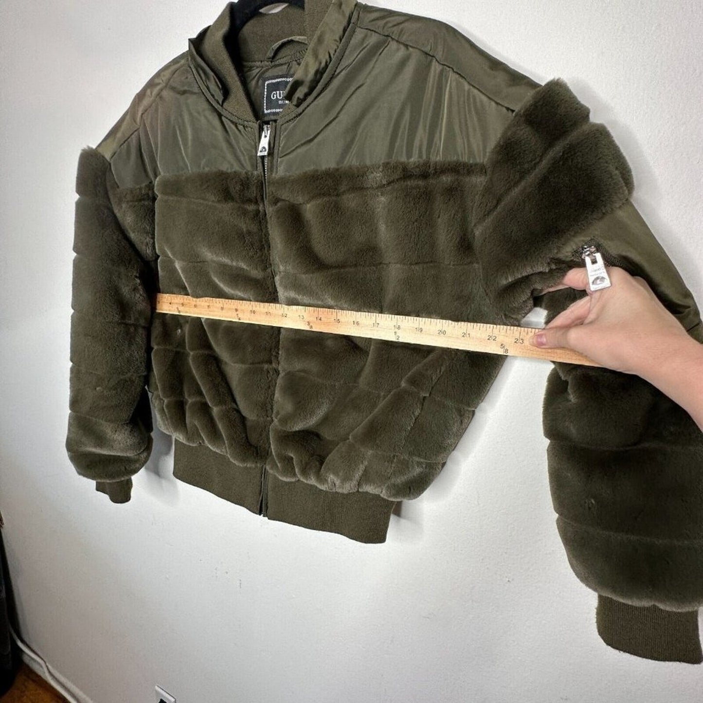 NWOT Guess Felicia Super Soft Olive Green Faux Fur Bomber Jacket Side Pockets XS