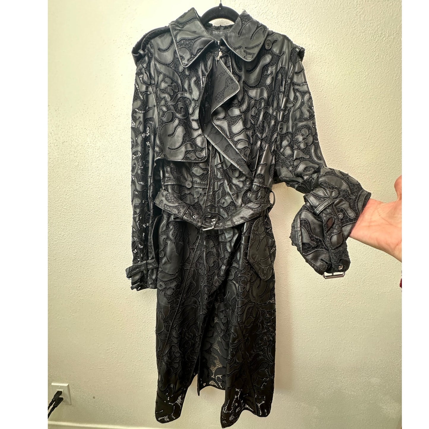 Alexander McQueen Black Leather Lace Belted Trench Coat Made in Italy 14
