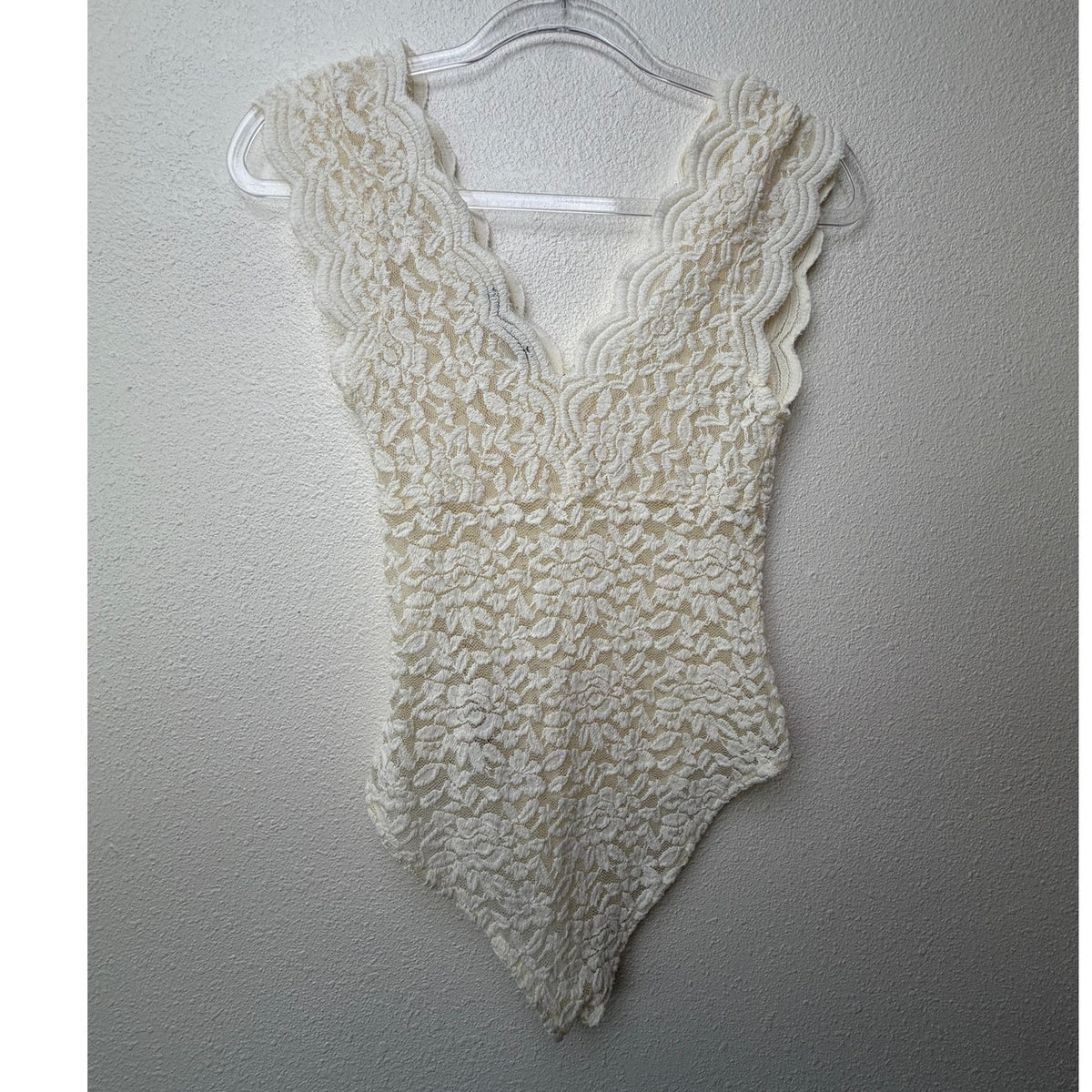Zara Ivory Floral Lace V Neck Bodysuit Women M