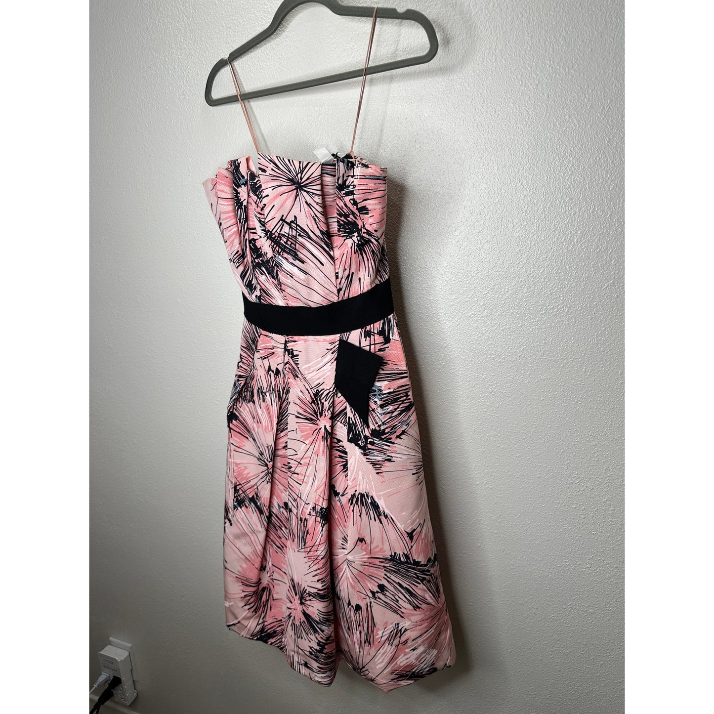 NWT Carolina Herrera Pink Black Splash Parasol Print Faille Strapless Cocktail Dress S