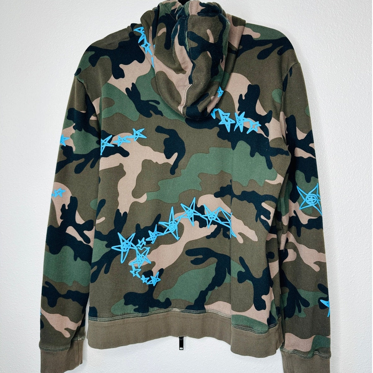 Valentino Army Green Black Tan Camo Print Bright Blue Stars Front Zip Hoodie S