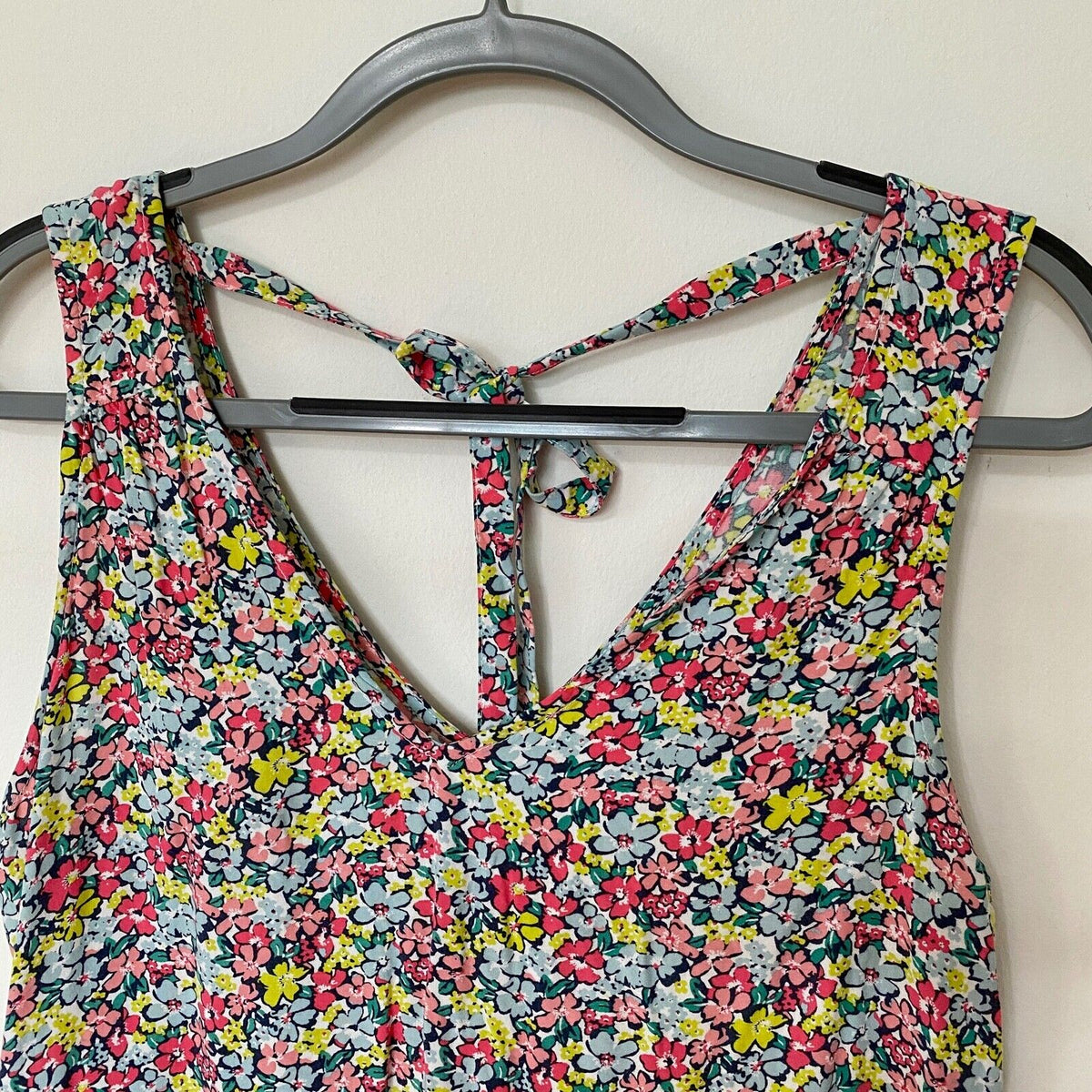 Gap Cute Pink Multi-Color Floral Sleeveless V-Neck Shift Dress Tie Back XS