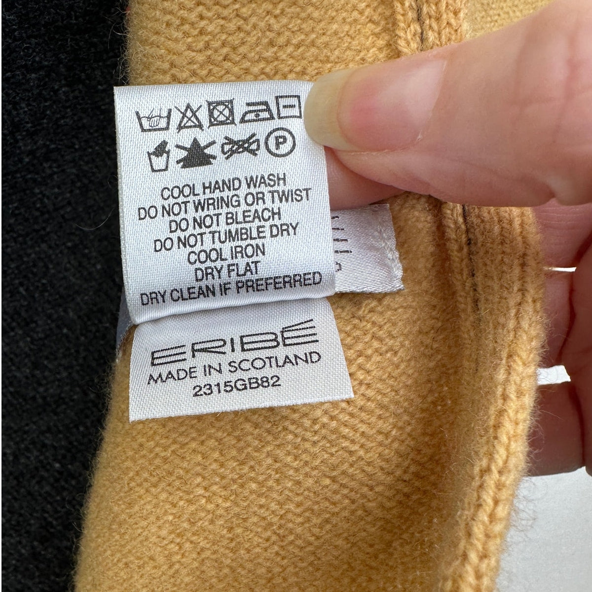 Eribé Wool Infinity Scarf Made in Scotland Multicolor