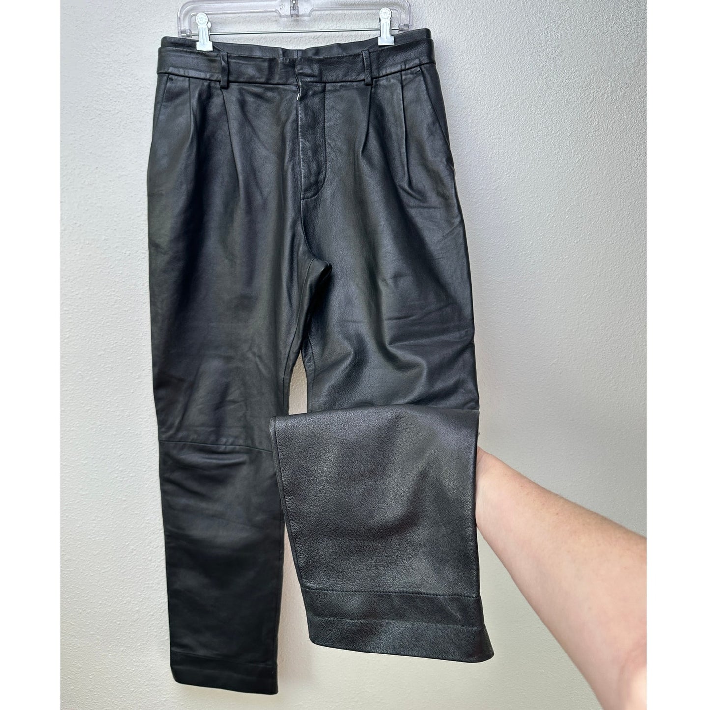 Alexander McQueen Black Leather Pleated Pants Men's US 32