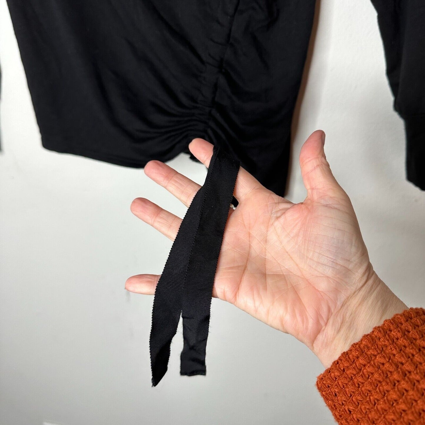 Peyton Jensen Black Front Ruched Side Tie Long Sleeve Banded Cuff Blouse XS