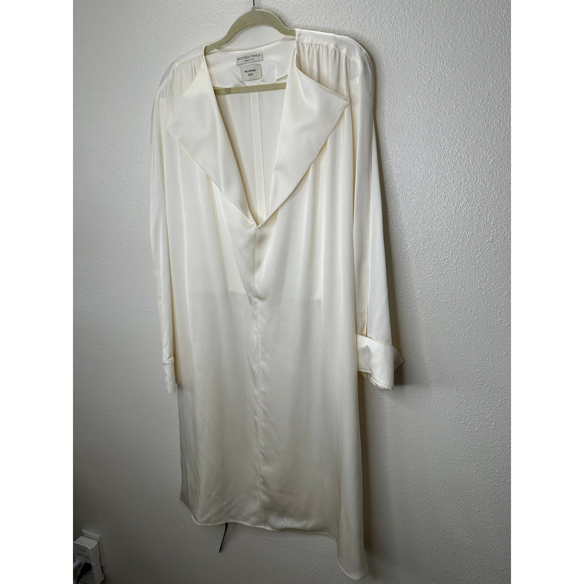 NWT Bottega Veneta Cream Silk Long Sleeve Spread Collar Belted Dress 46 / L