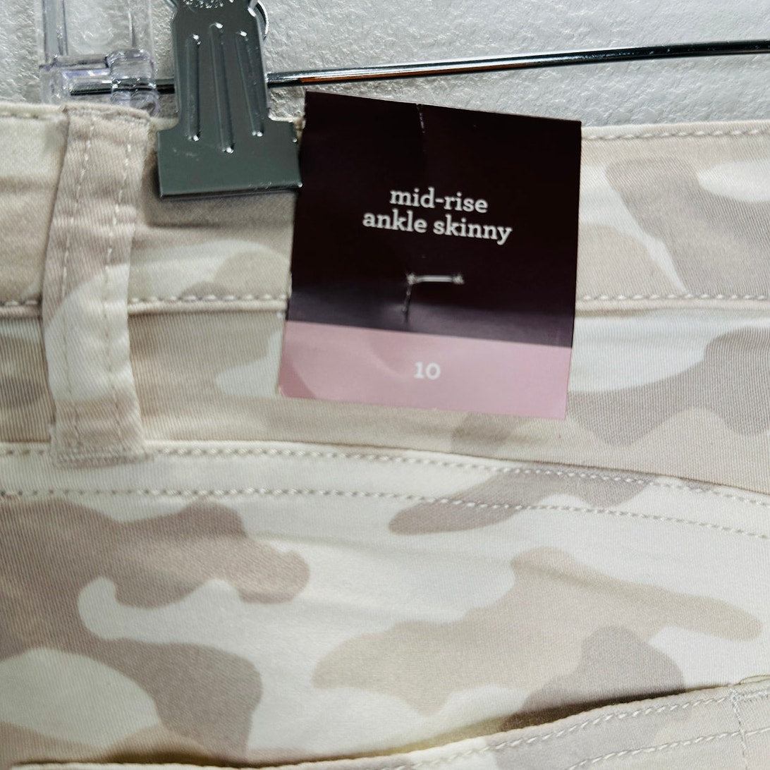 NWT Knox Rose Tan Army Camo Print Skinny Mid Rise Ankle Jean 10