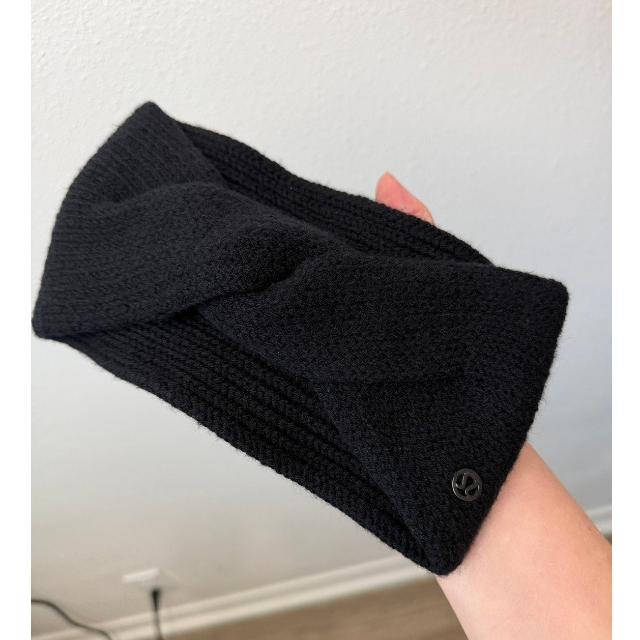 Lululemon Twisted Bliss Earwarmer Black One Size