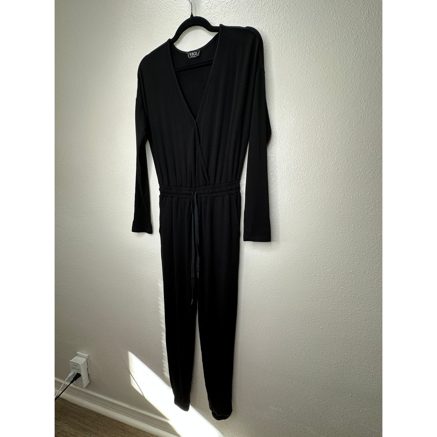 VICI Black Colette Deep-V Long Sleeve Pocketed Drawstring Jumpsuit XS