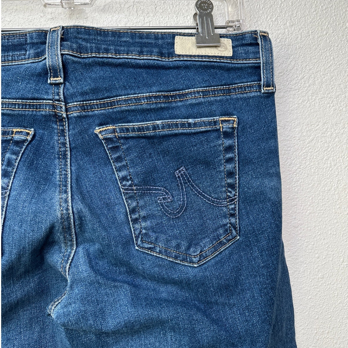 AG women’s The Stilt cigarette leg jeans medium wash US 29 raw hem