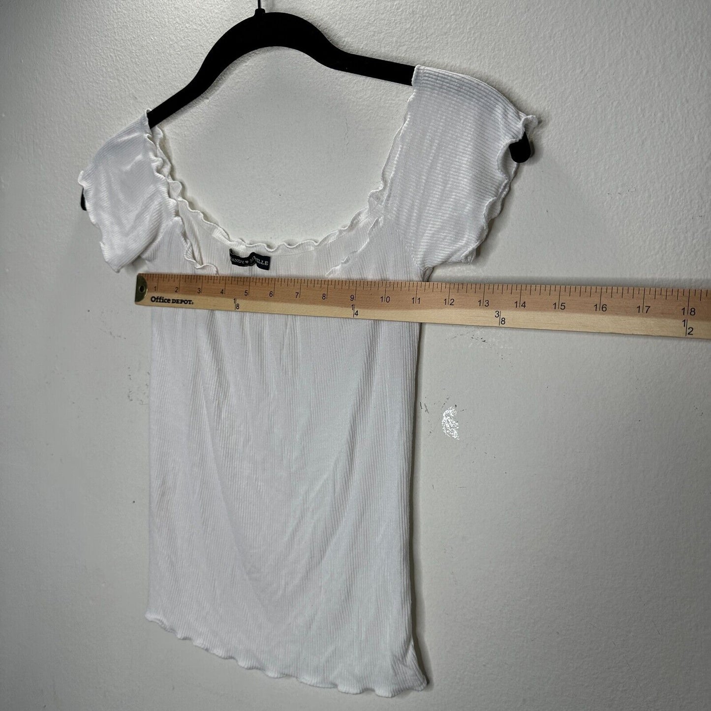 Brandy Melville White Crop Top Lettuce Trim Hem Neckline & Sleeve Rib Knit OS