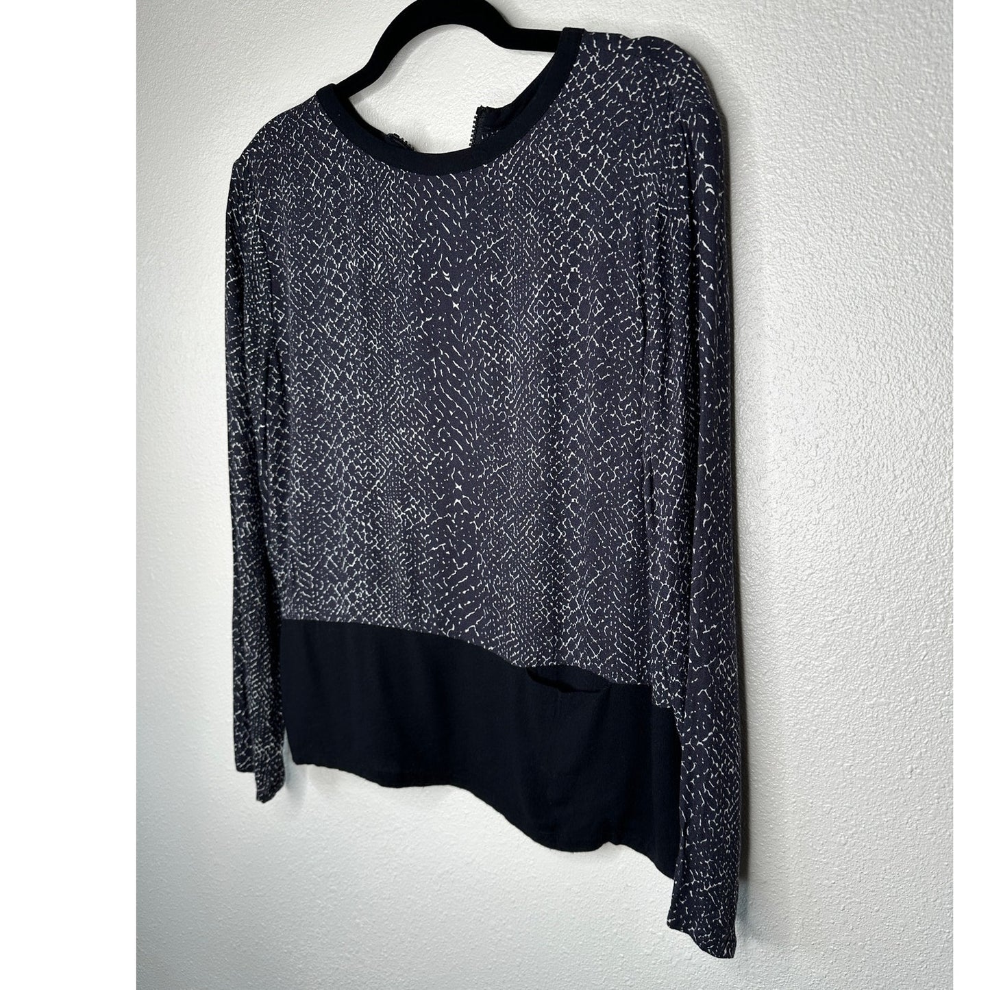 LA Made Black Cream Snake Print Front Pocket Back Zip Shirt Top S