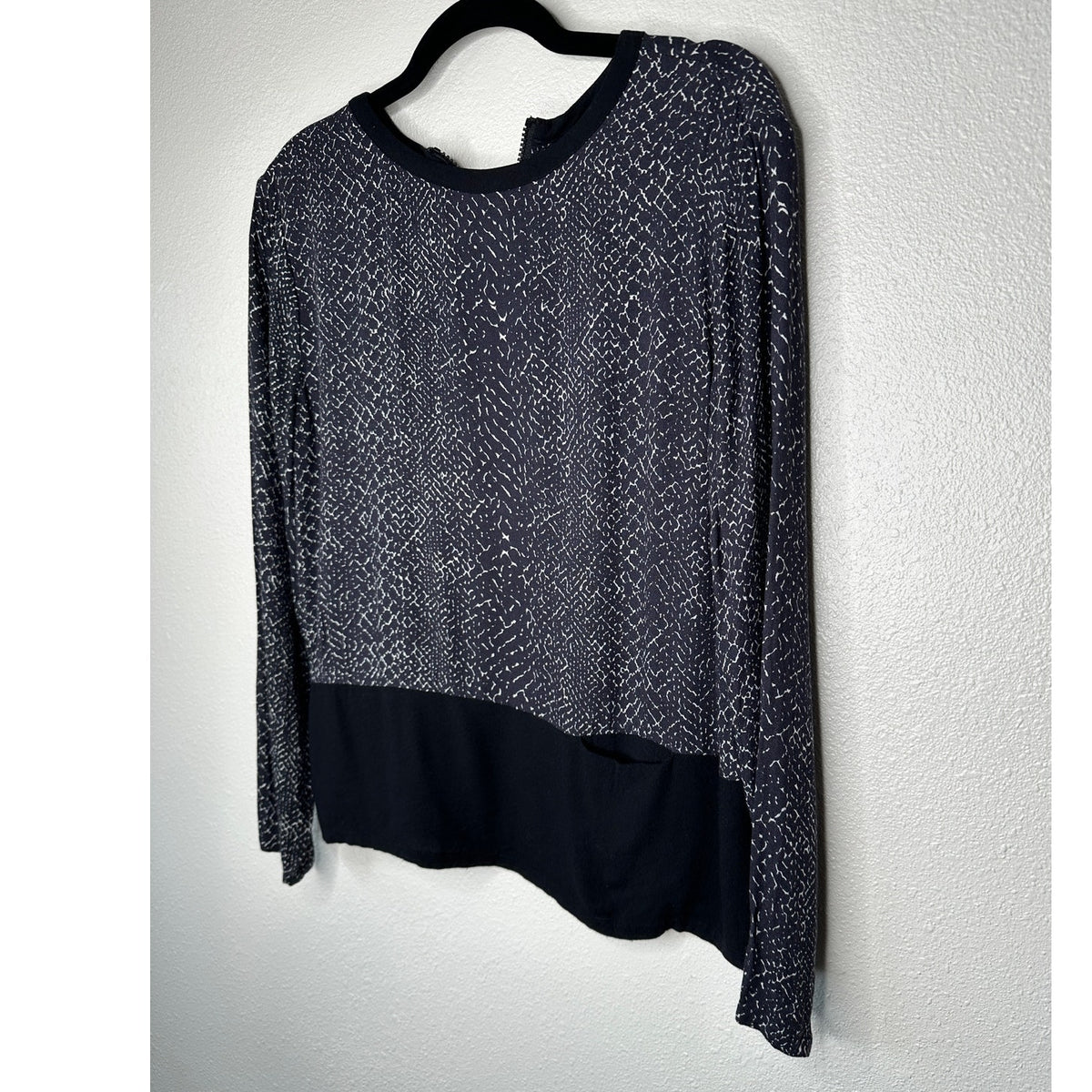 LA Made Black Cream Snake Print Front Pocket Back Zip Shirt Top S