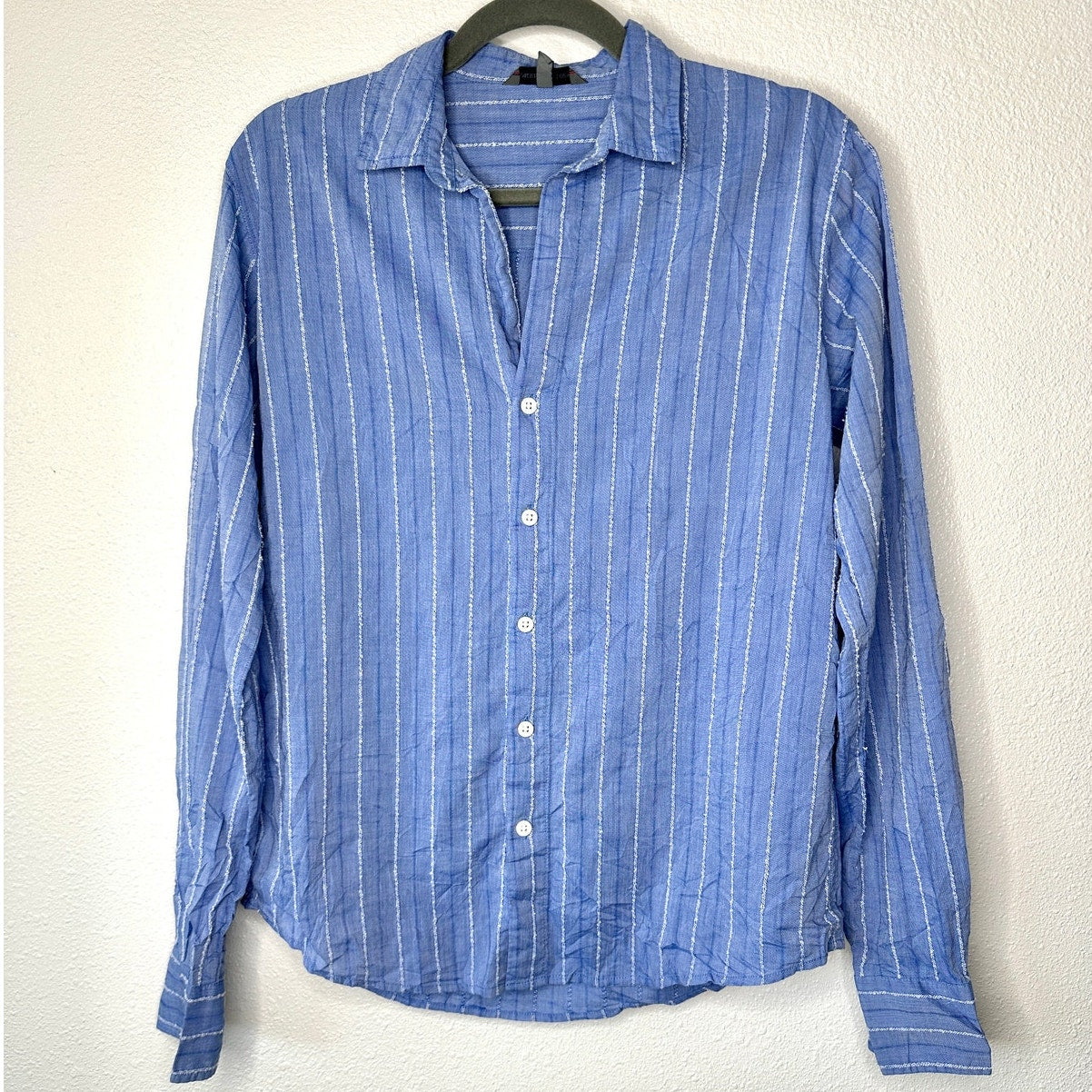 American Colors Denim Blue White Fuzzy Stitch Stripe Button Shirt M