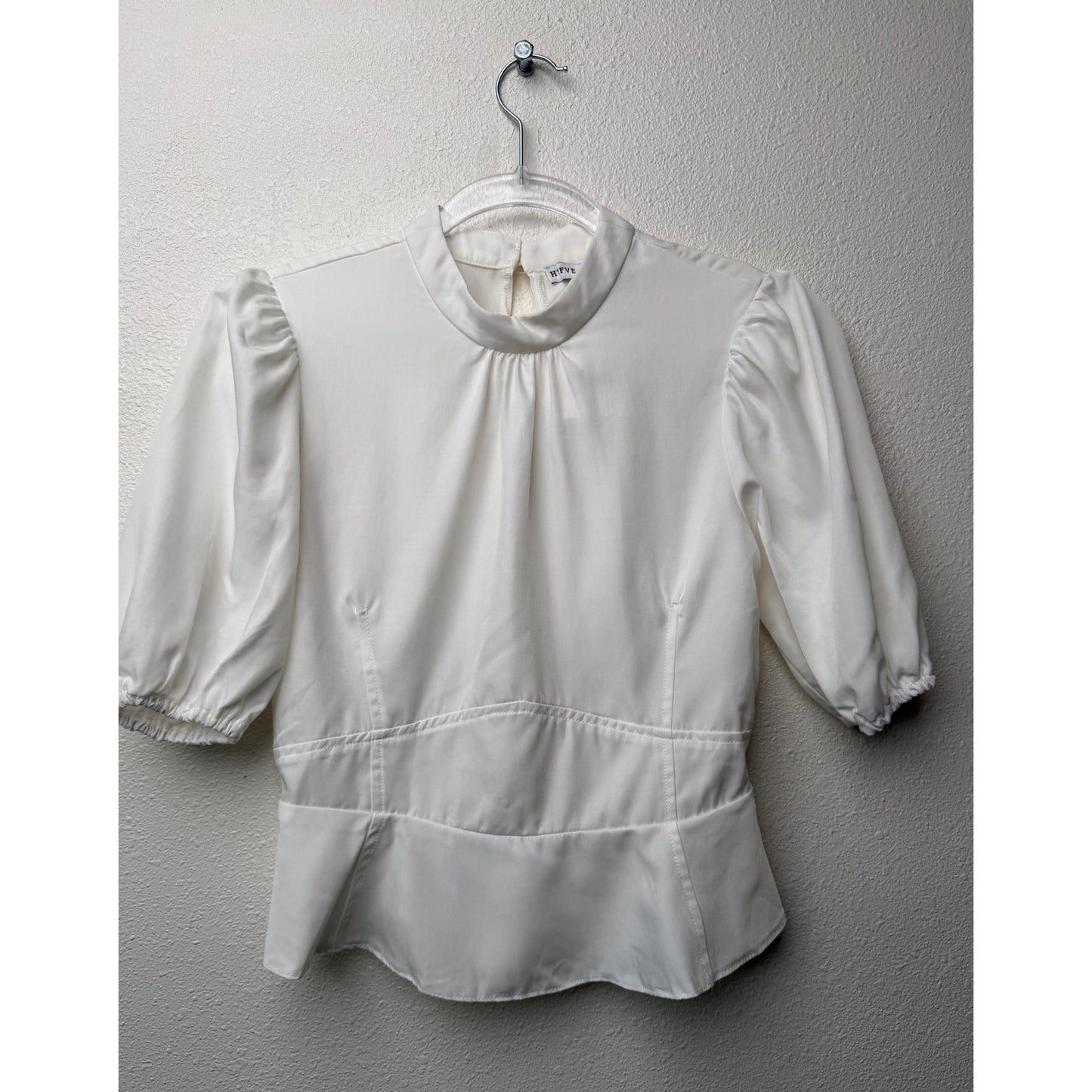NWT HYFVE White 3/4 Puff Sleeve Peplum Top Womens M